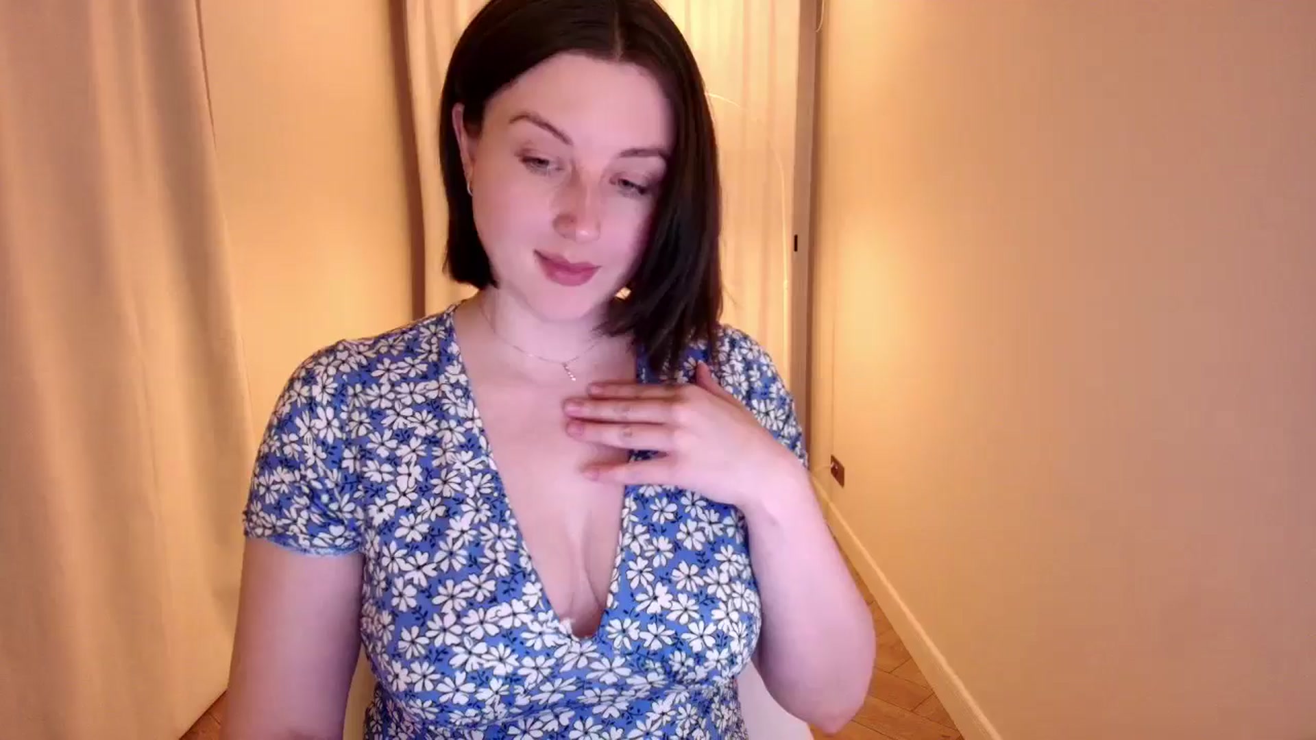 Gallery image thumbnail from Rockn_Grace's myfreecams stream on, 05/14/2024, 17:00 image 1 of 20