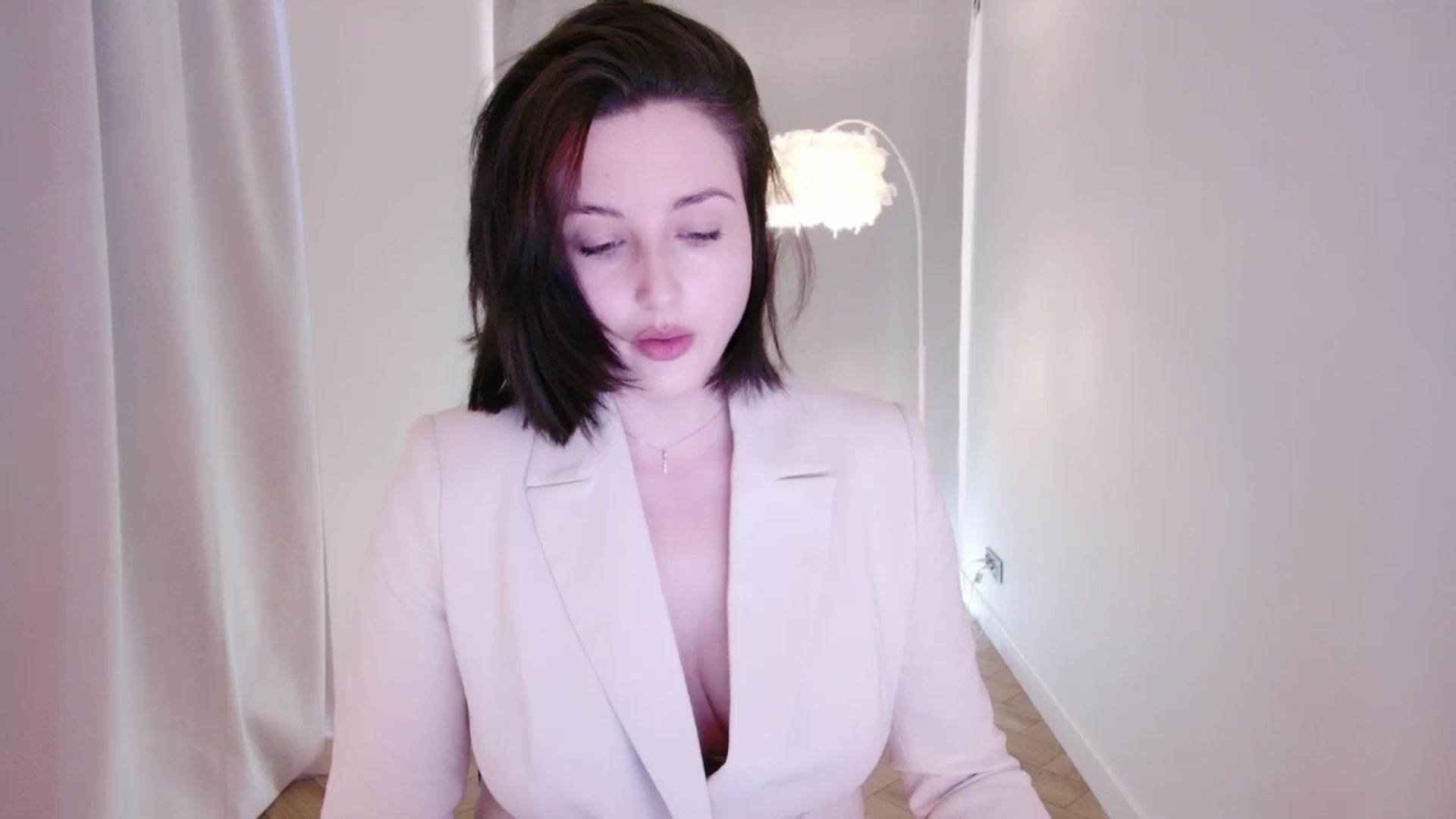 Gallery image thumbnail from Rockn_Grace's myfreecams stream on, 05/16/2024, 11:03 image 14 of 20