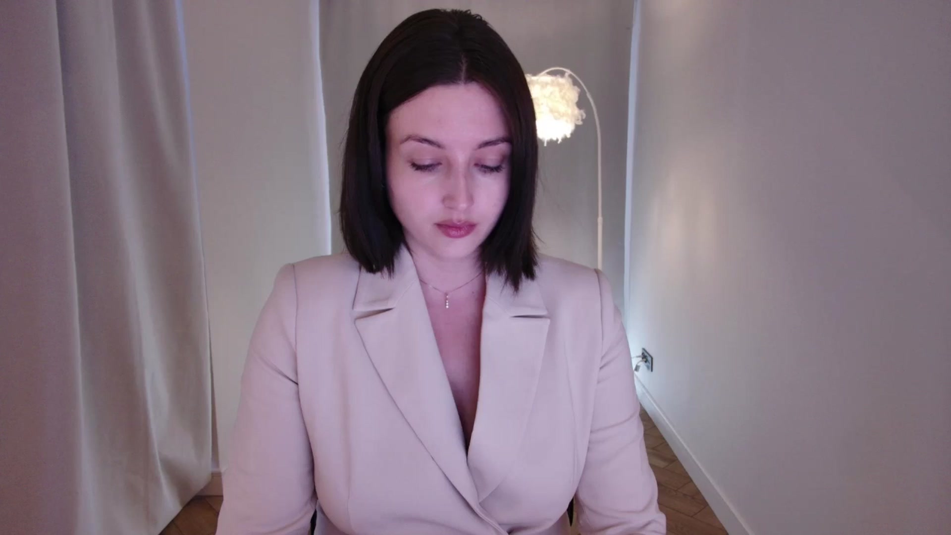Gallery image thumbnail from Rockn_Grace's myfreecams stream on, 05/16/2024, 12:33 image 8 of 20