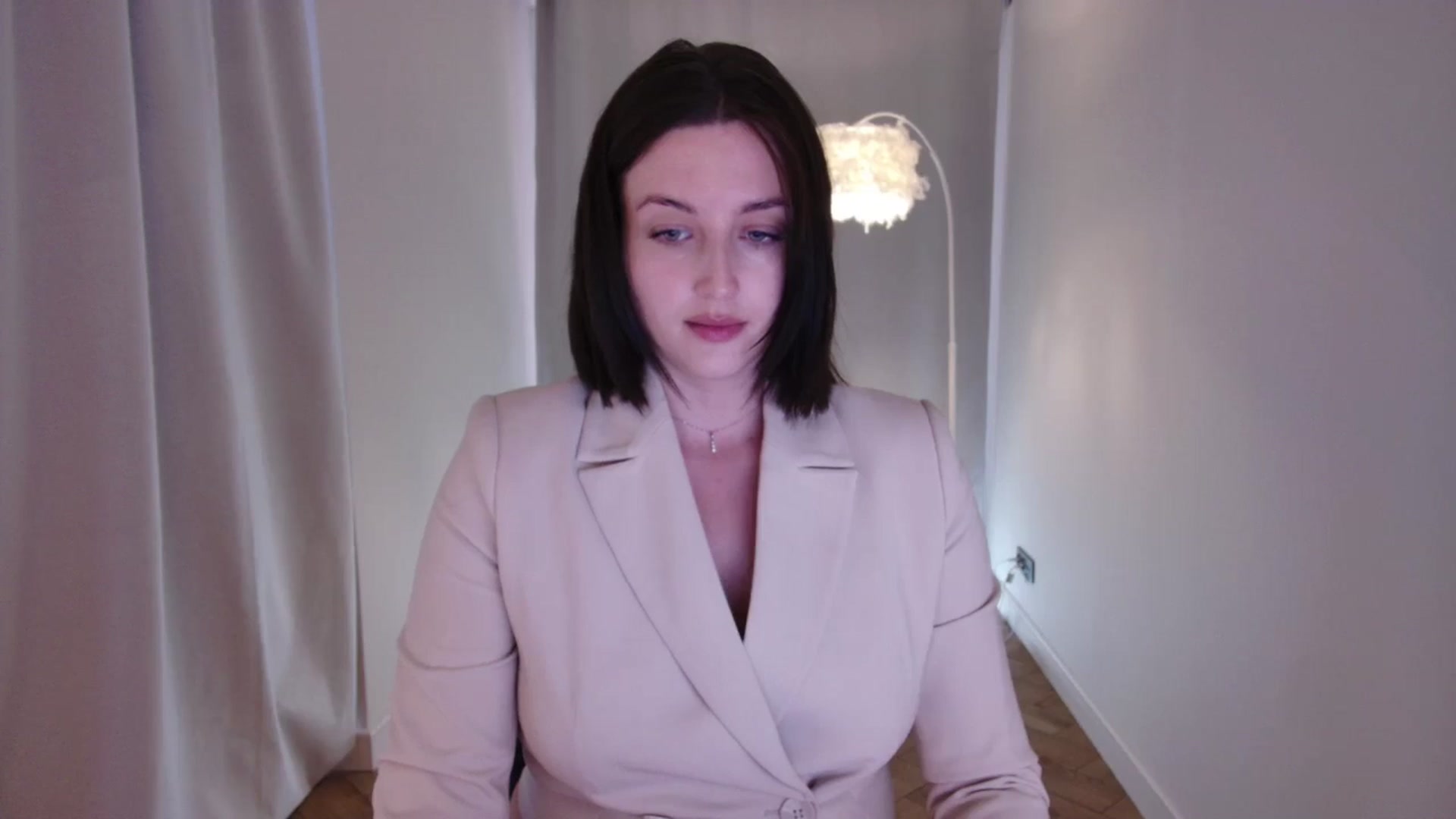 Gallery image thumbnail from Rockn_Grace's myfreecams stream on, 05/16/2024, 13:26 image 9 of 20