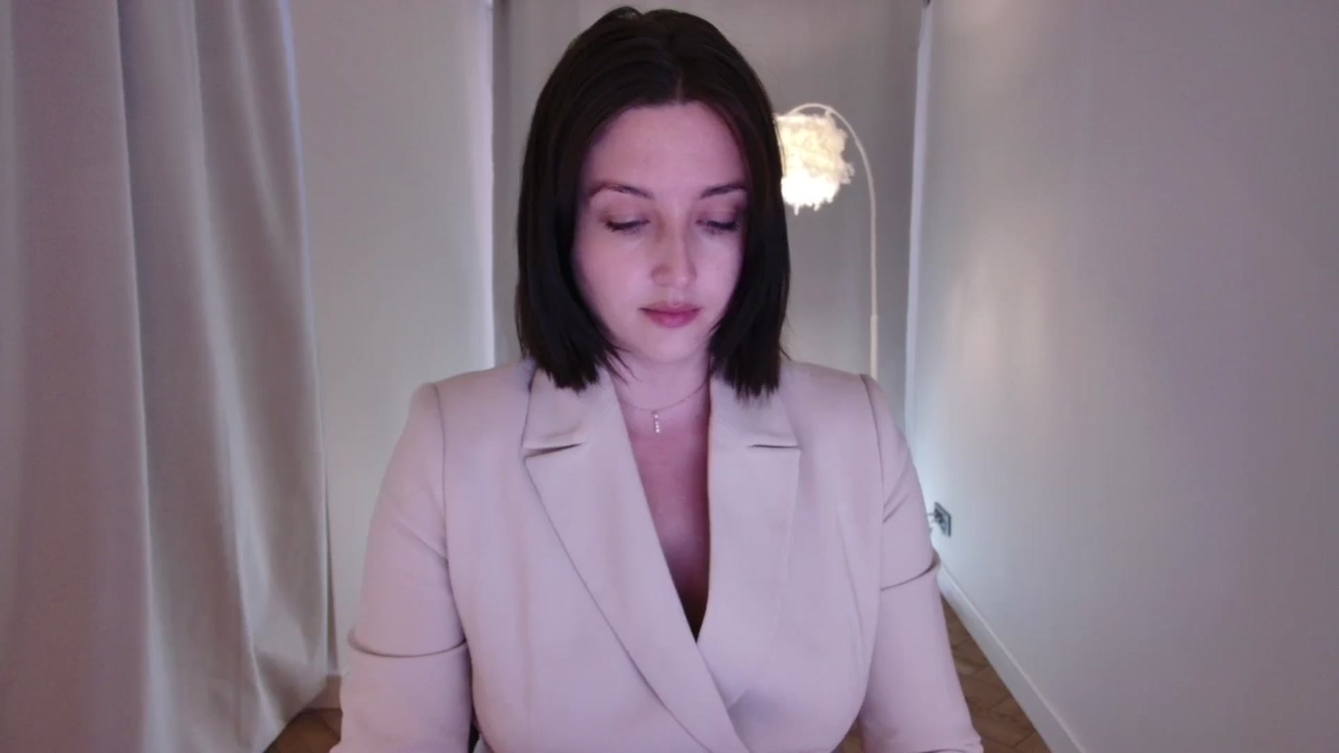 Gallery image thumbnail from Rockn_Grace's myfreecams stream on, 05/16/2024, 13:26 image 6 of 20