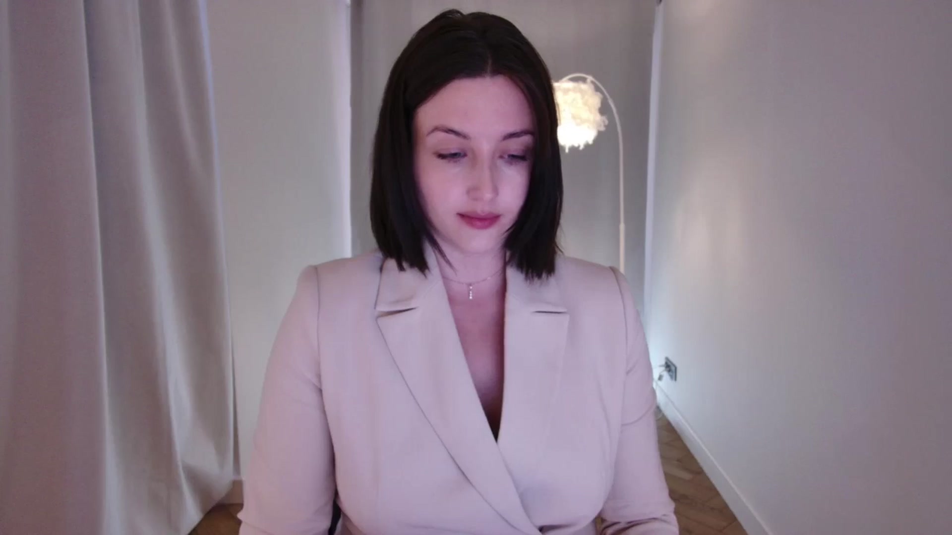 Gallery image thumbnail from Rockn_Grace's myfreecams stream on, 05/16/2024, 13:26 image 10 of 20