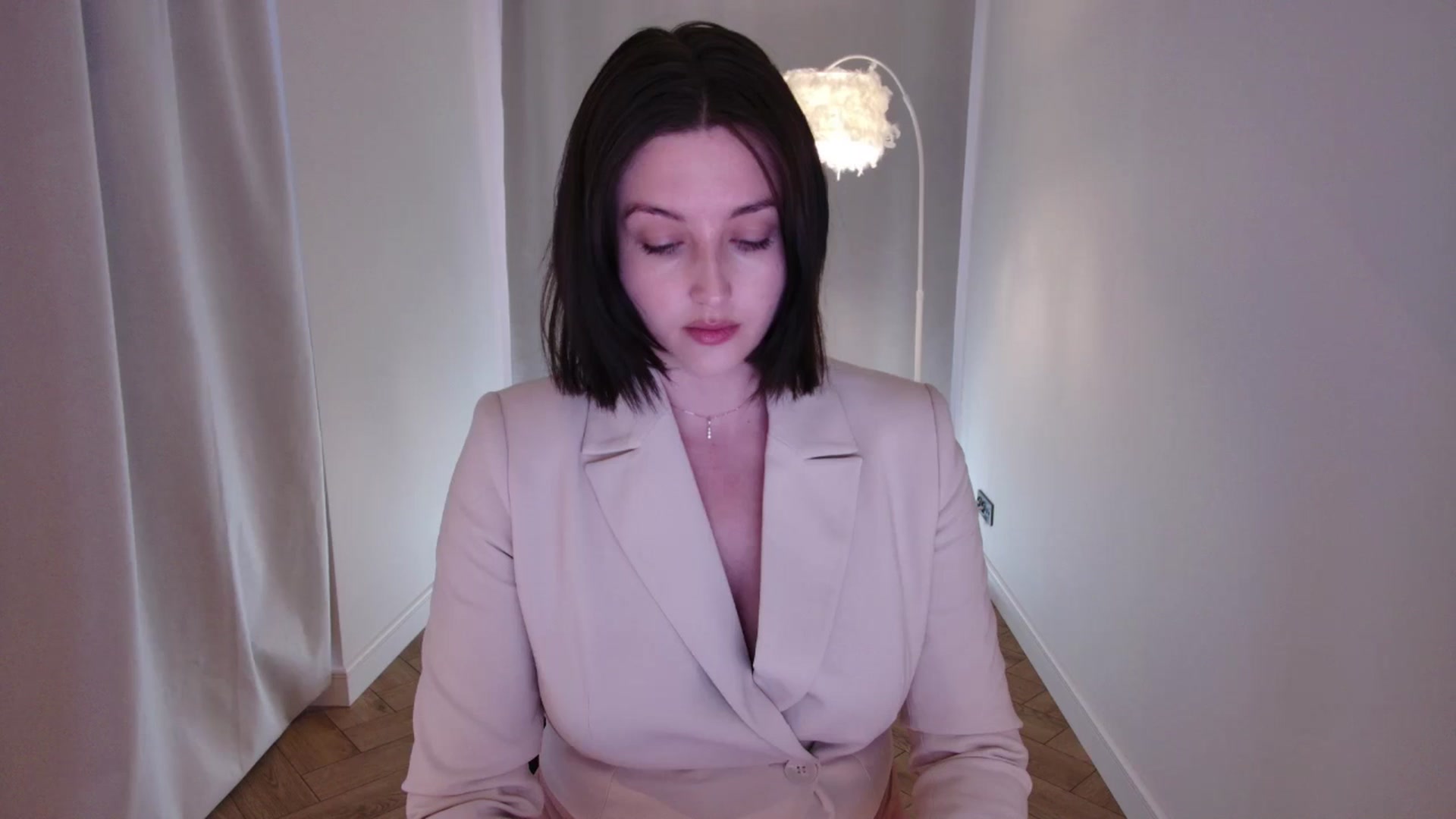 Gallery image thumbnail from Rockn_Grace's myfreecams stream on, 05/16/2024, 13:41 image 15 of 20