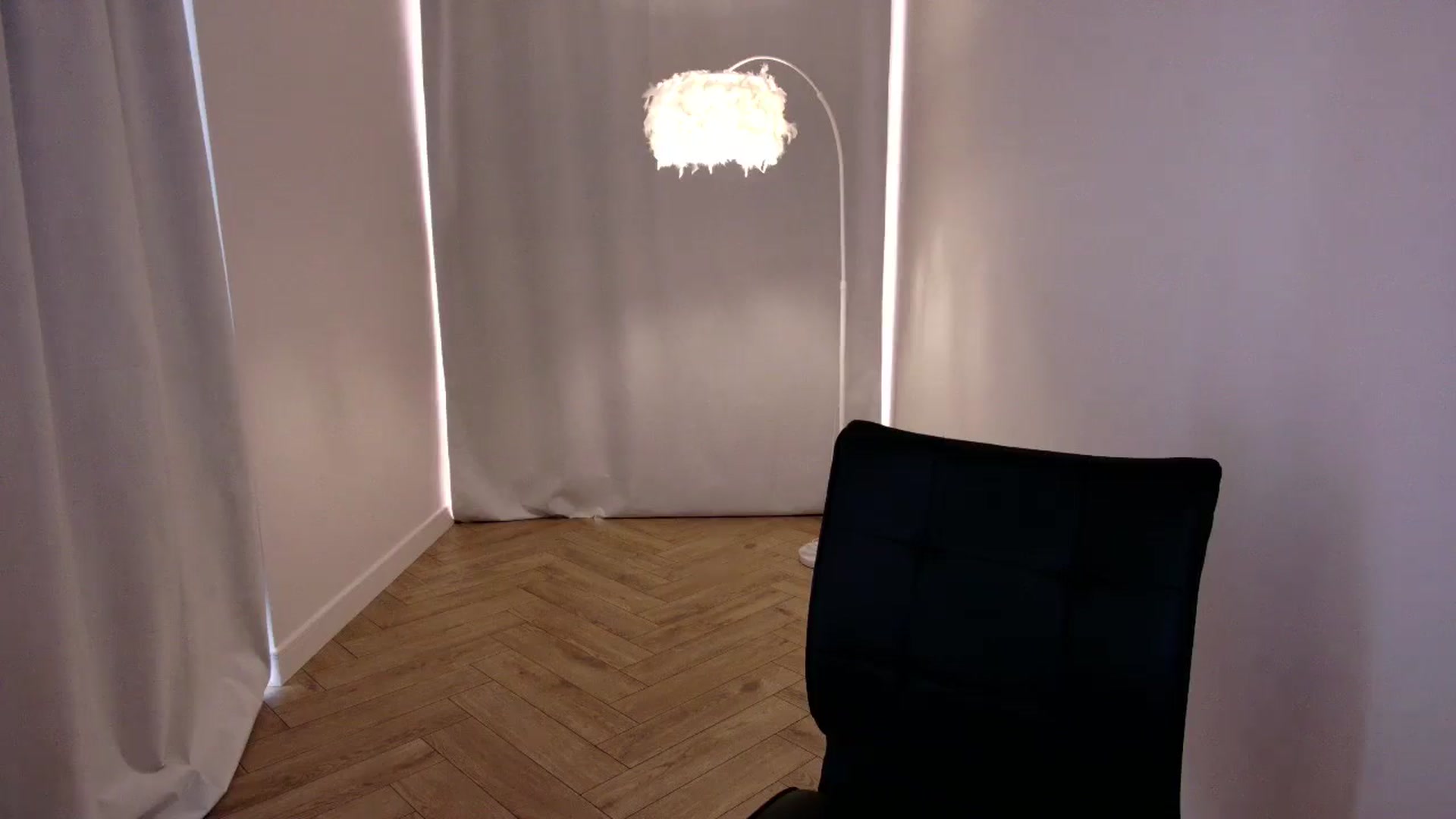 Gallery image thumbnail from Rockn_Grace's myfreecams stream on, 05/21/2024, 09:46 image 5 of 20