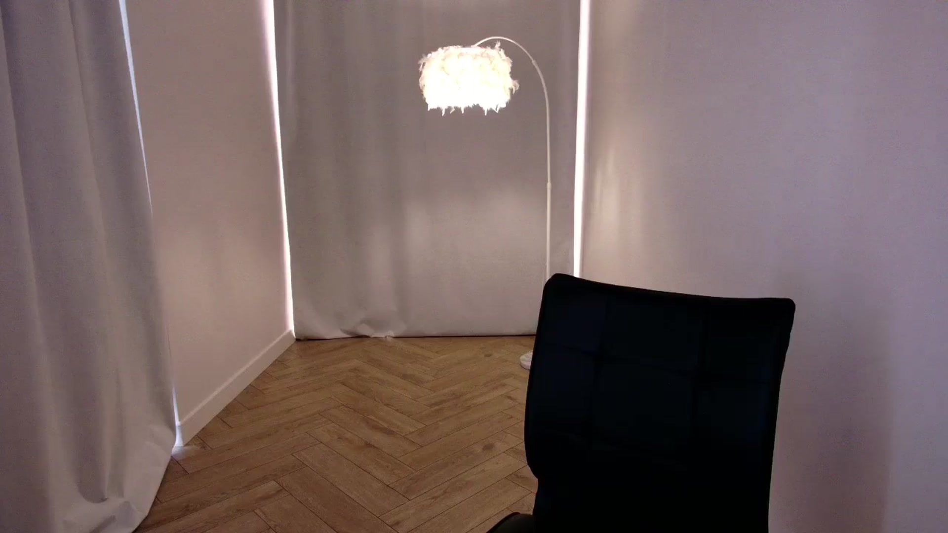Gallery image thumbnail from Rockn_Grace's myfreecams stream on, 05/21/2024, 09:46 image 7 of 20