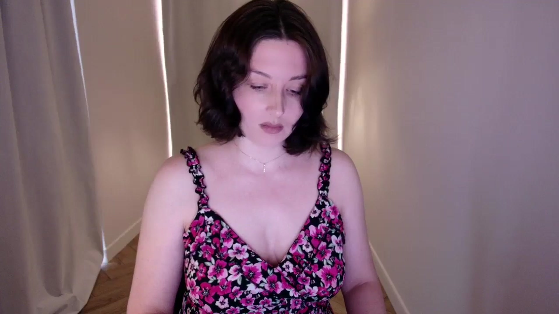 Gallery image thumbnail from Rockn_Grace's myfreecams stream on, 05/21/2024, 09:46 image 8 of 20