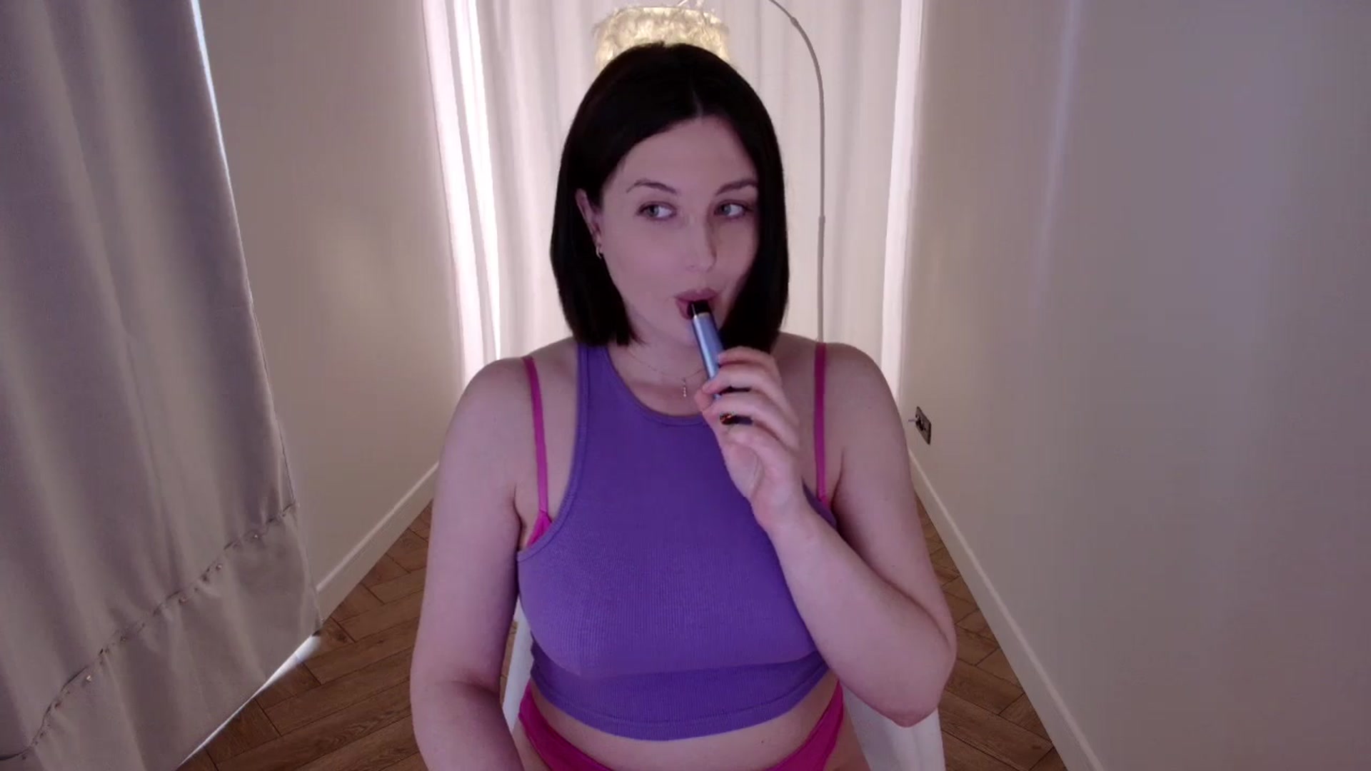 Gallery image thumbnail from Rockn_Grace's myfreecams stream on, 05/28/2024, 06:55 image 18 of 20