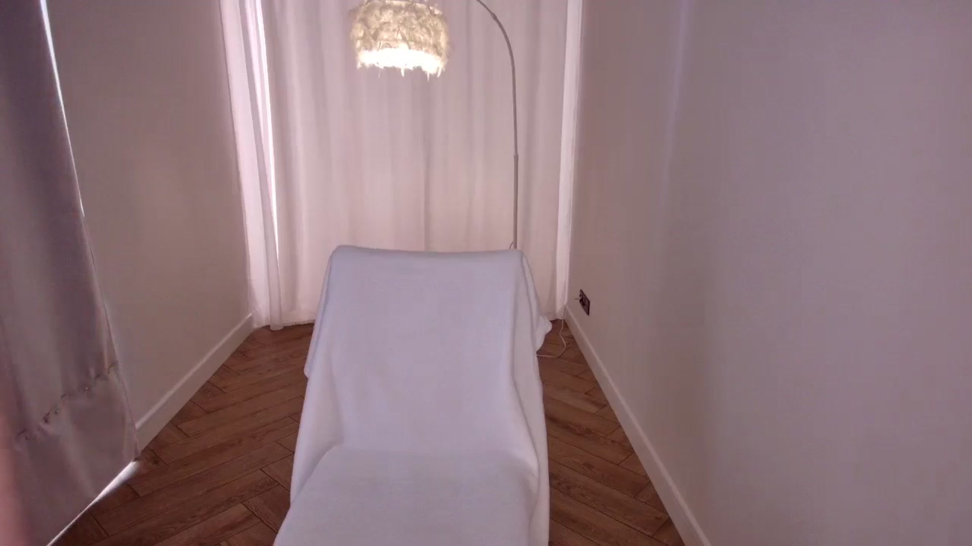 Gallery image thumbnail from Rockn_Grace's myfreecams stream on, 05/28/2024, 06:55 image 4 of 20