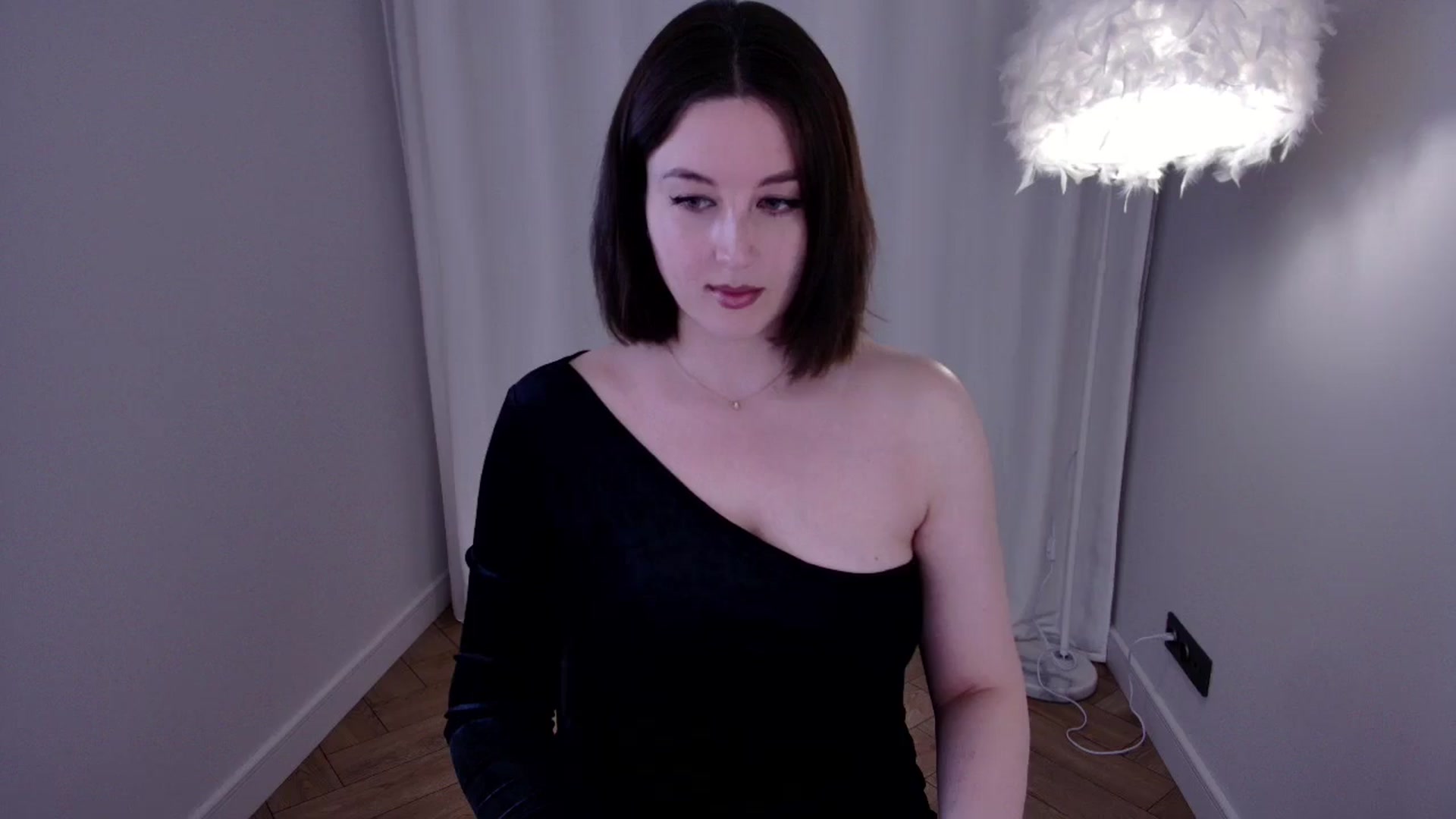 Gallery image thumbnail from Rockn_Grace's myfreecams stream on, 05/31/2024, 08:55 image 1 of 20