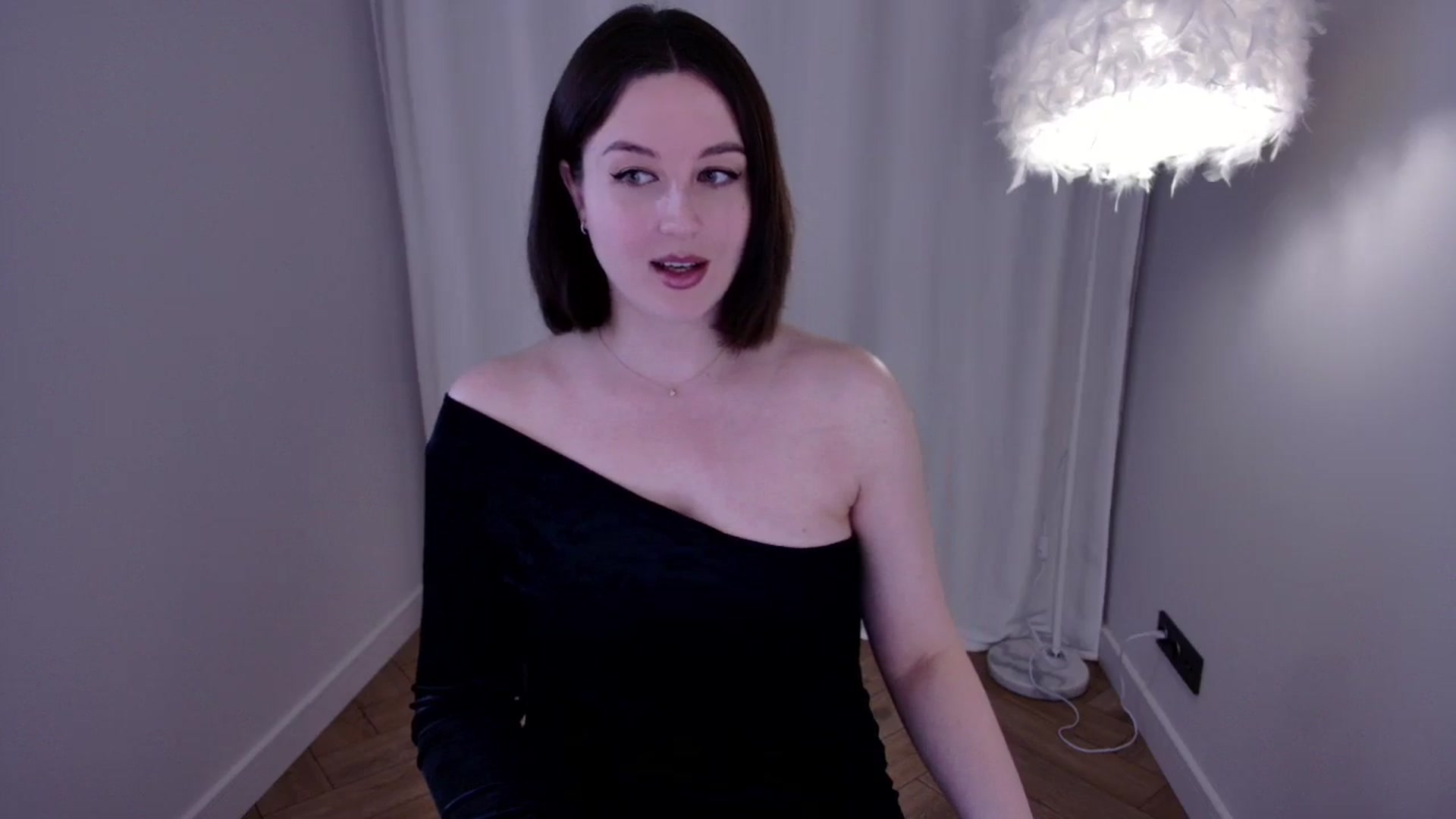 Gallery image thumbnail from Rockn_Grace's myfreecams stream on, 05/31/2024, 08:55 image 18 of 20