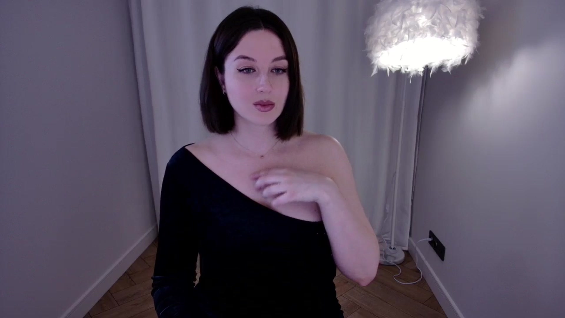 Gallery image thumbnail from Rockn_Grace's myfreecams stream on, 05/31/2024, 09:57 image 12 of 20