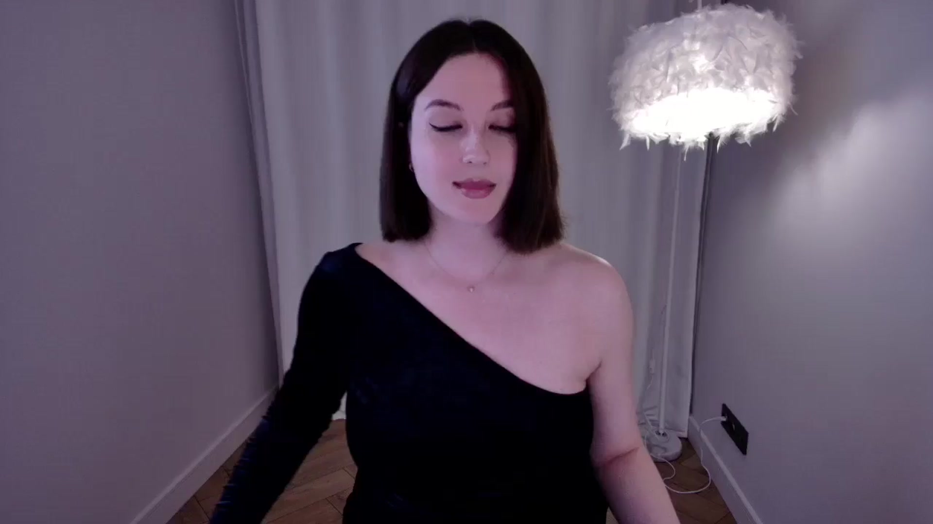 Gallery image thumbnail from Rockn_Grace's myfreecams stream on, 05/31/2024, 10:34 image 1 of 20