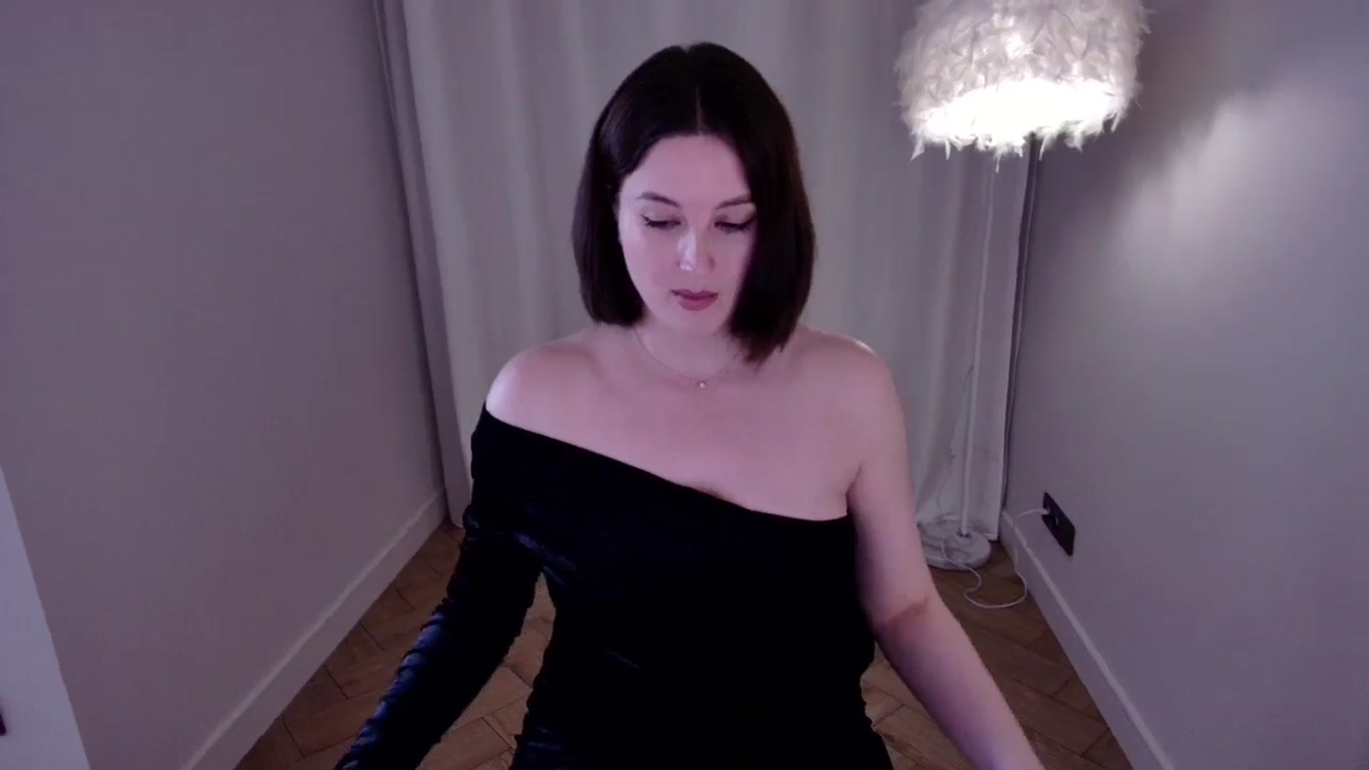 Gallery image thumbnail from Rockn_Grace's myfreecams stream on, 05/31/2024, 14:24 image 8 of 20