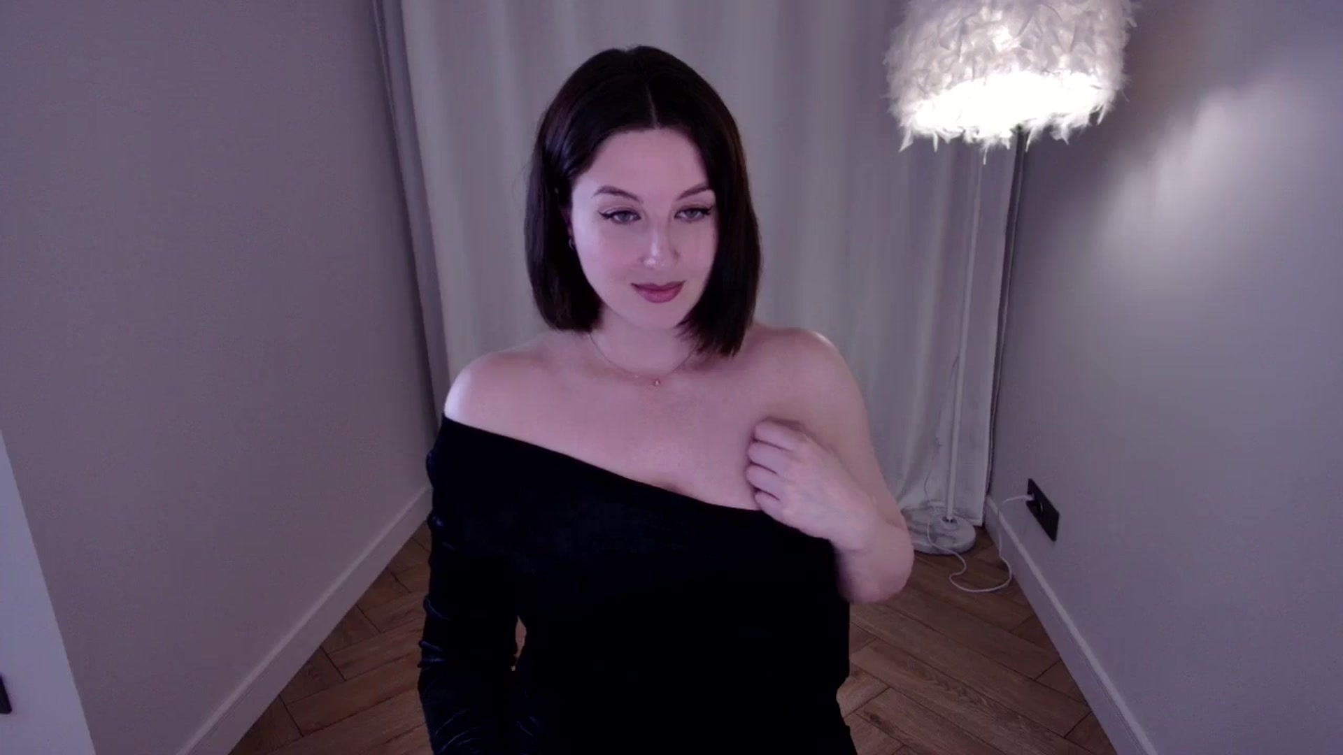 Gallery image thumbnail from Rockn_Grace's myfreecams stream on, 05/31/2024, 14:24 image 2 of 20