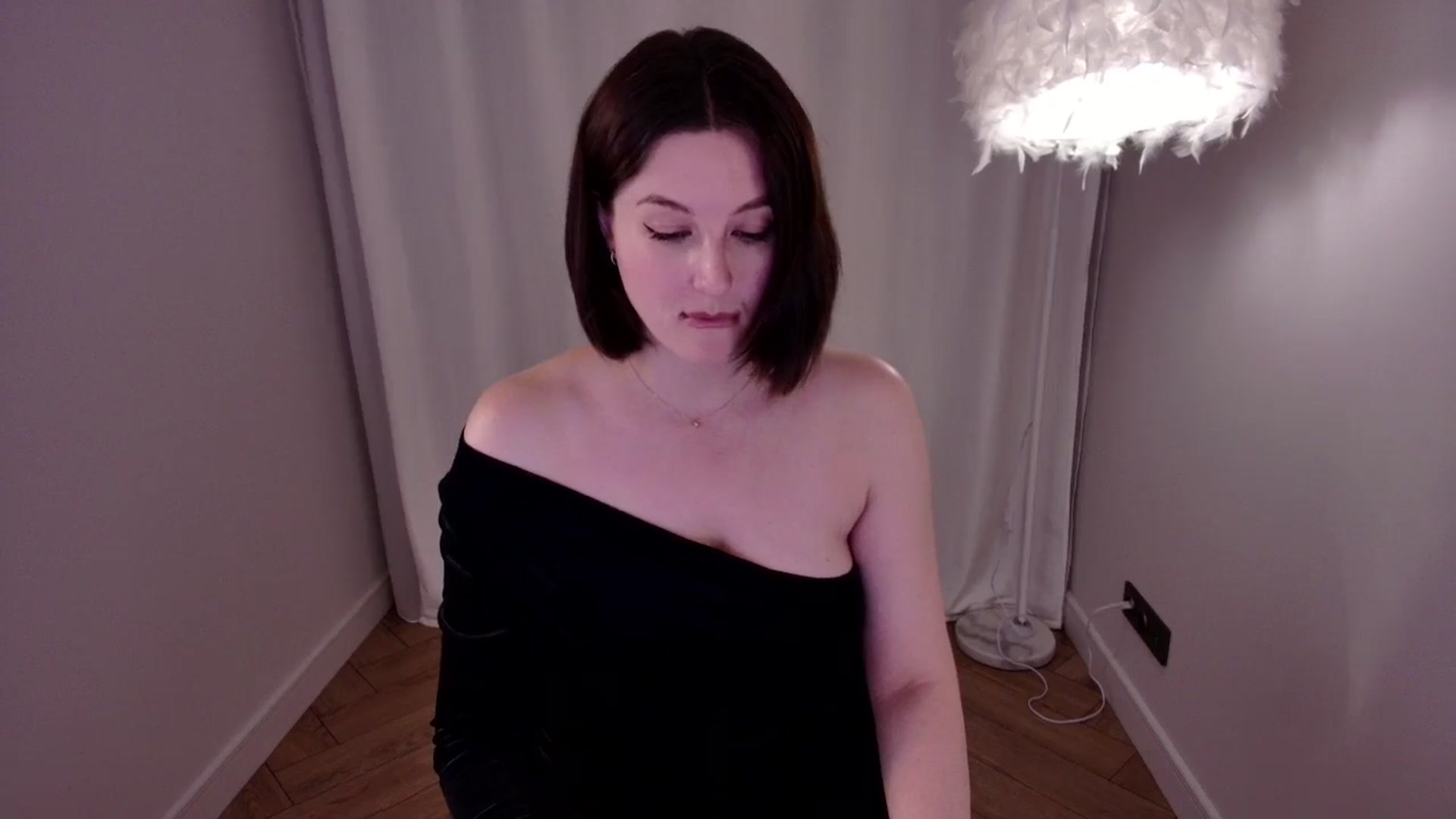 Gallery image thumbnail from Rockn_Grace's myfreecams stream on, 05/31/2024, 14:24 image 14 of 20