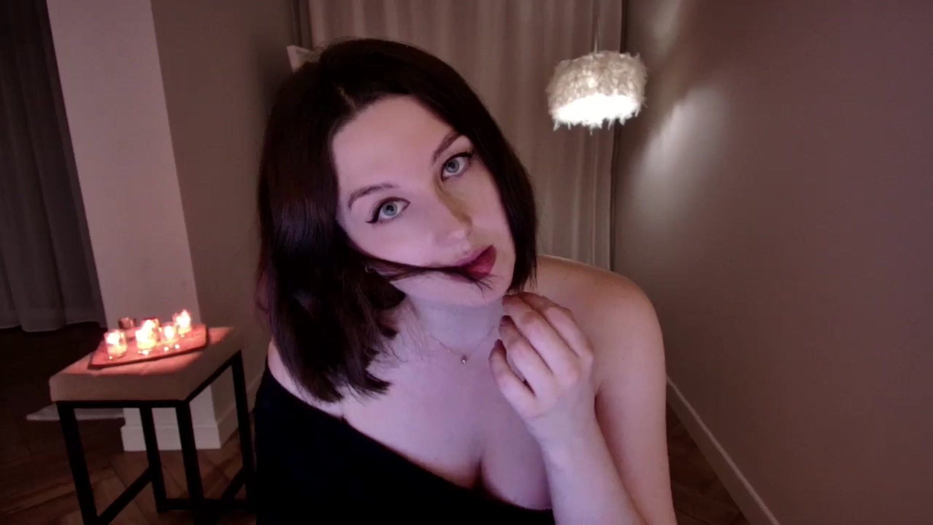 Gallery image thumbnail from Rockn_Grace's myfreecams stream on, 05/31/2024, 18:58 image 13 of 20