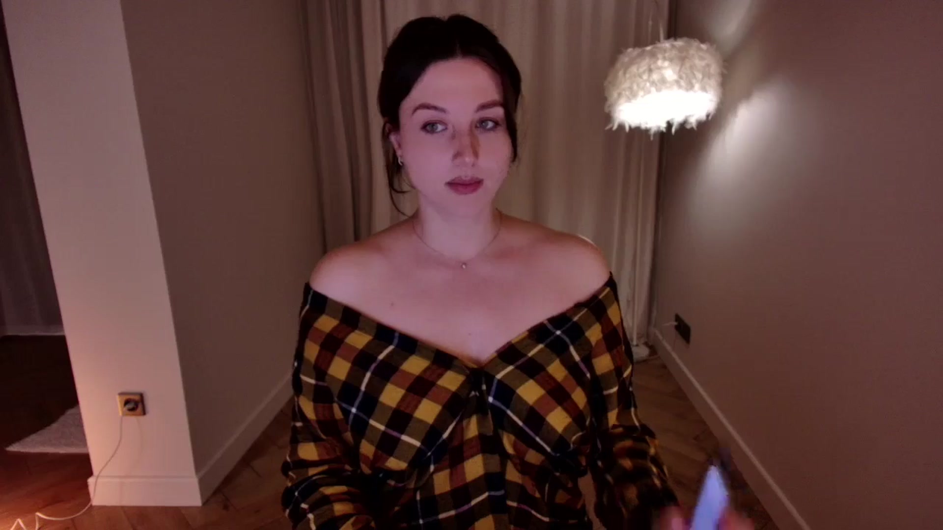 Gallery image thumbnail from Rockn_Grace's myfreecams stream on, 06/03/2024, 19:32 image 6 of 20
