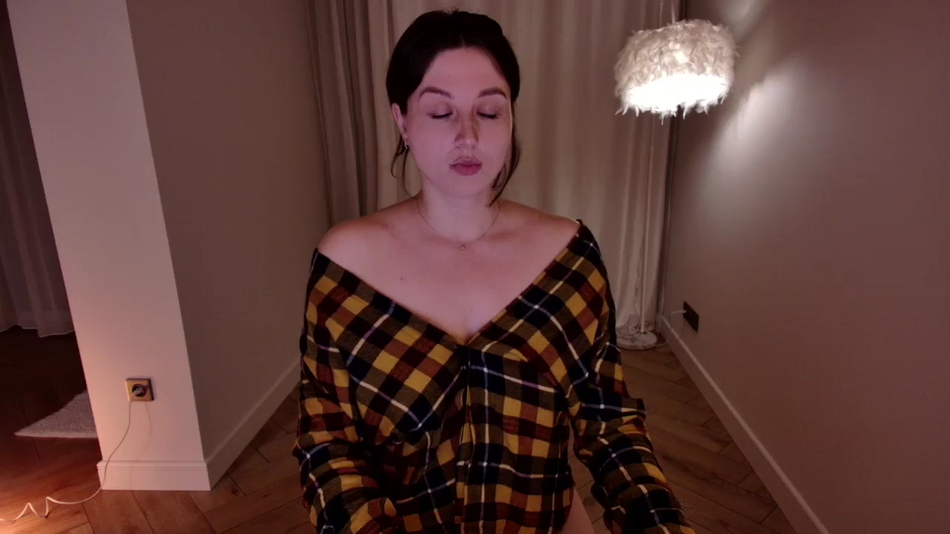 Gallery image thumbnail from Rockn_Grace's myfreecams stream on, 06/03/2024, 19:32 image 19 of 20