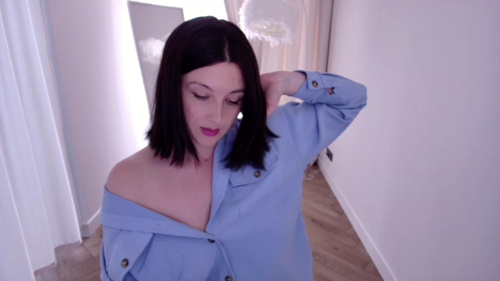 Gallery image thumbnail from Rockn_Grace's myfreecams stream on, 07/31/2024, 08:25 image 12 of 20