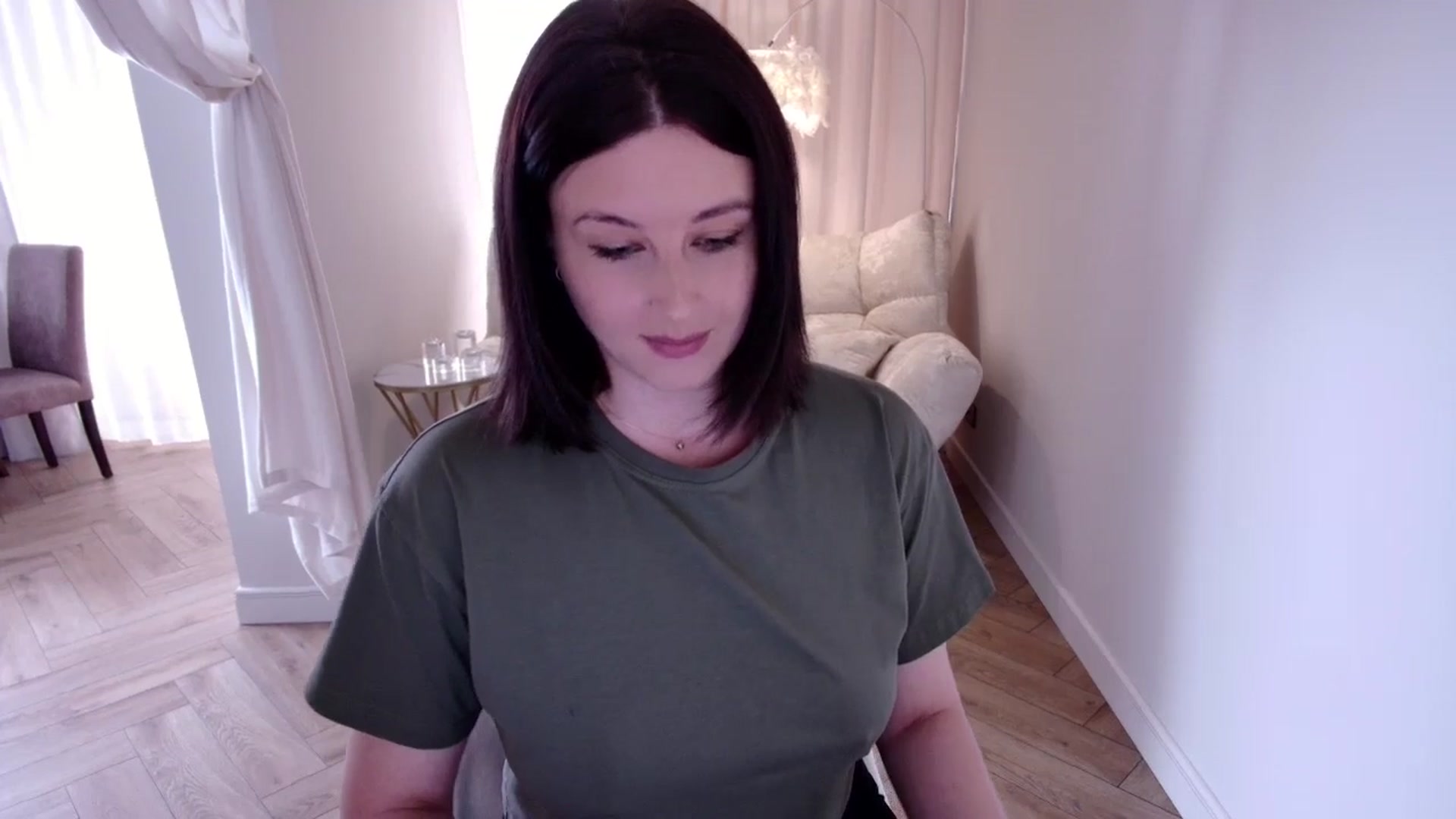 Gallery image thumbnail from Rockn_Grace's myfreecams stream on, 08/06/2024, 07:44 image 17 of 20