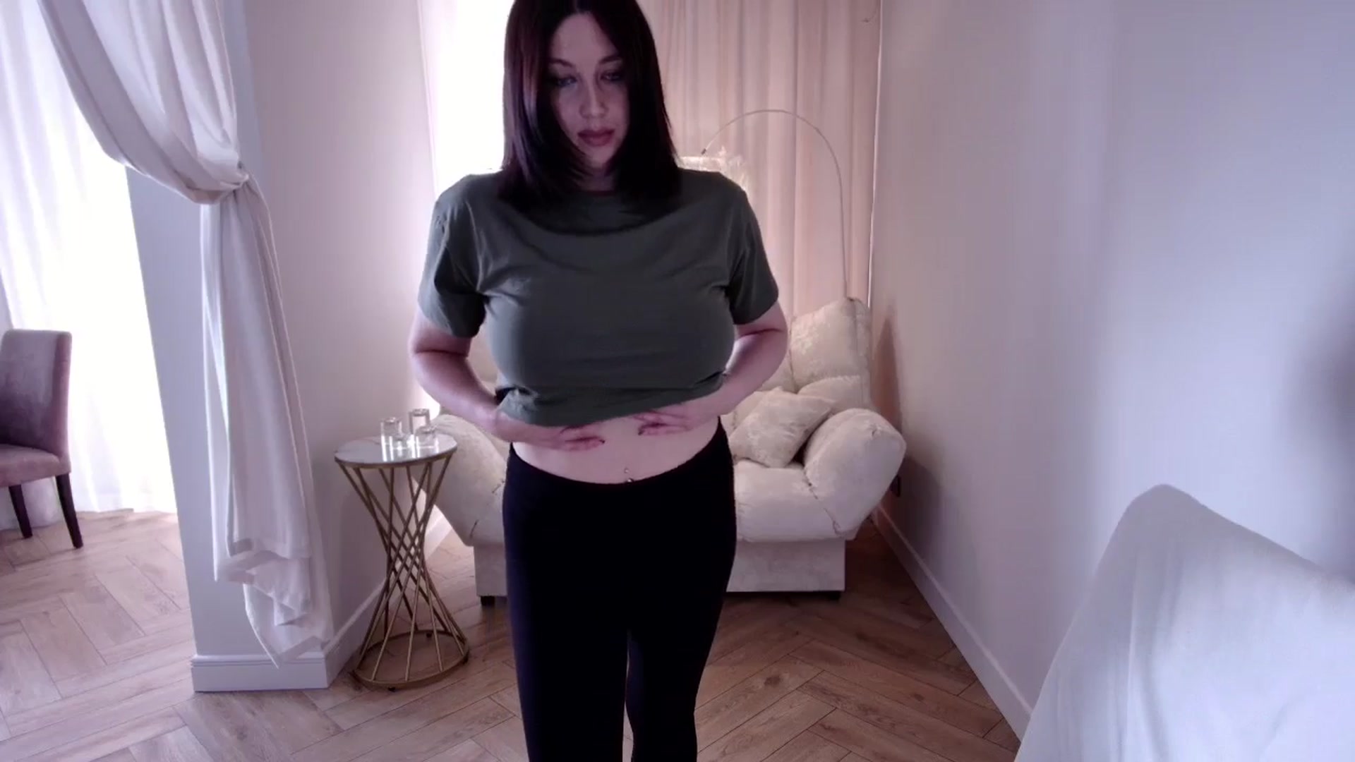 Gallery image thumbnail from Rockn_Grace's myfreecams stream on, 08/06/2024, 09:31 image 10 of 20