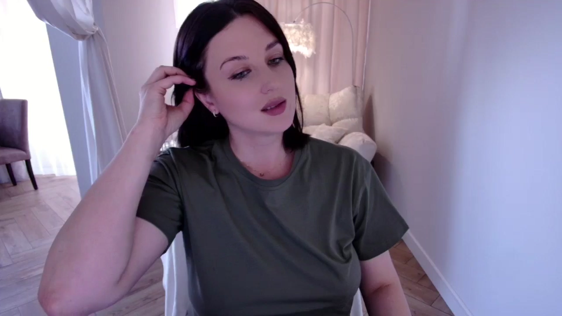 Gallery image thumbnail from Rockn_Grace's myfreecams stream on, 08/06/2024, 10:28 image 10 of 20