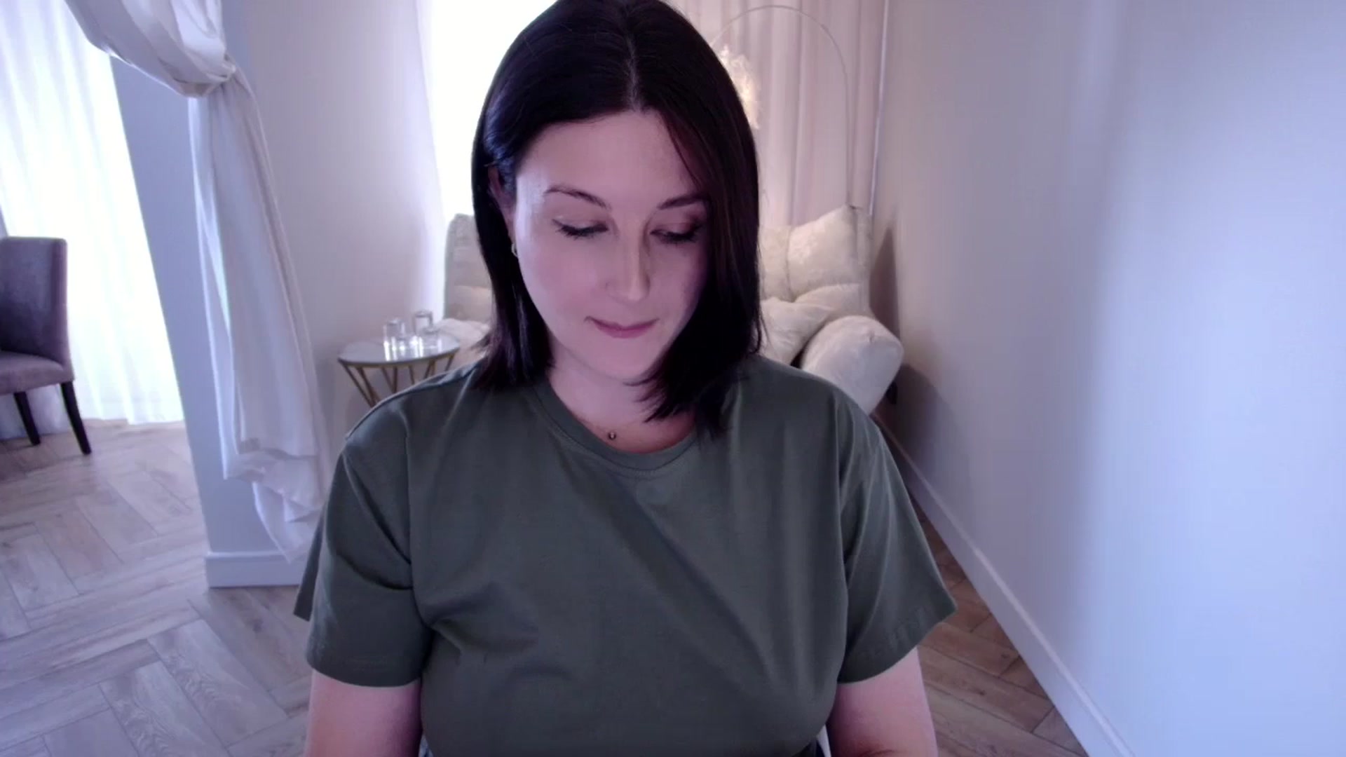 Gallery image thumbnail from Rockn_Grace's myfreecams stream on, 08/06/2024, 10:28 image 11 of 20