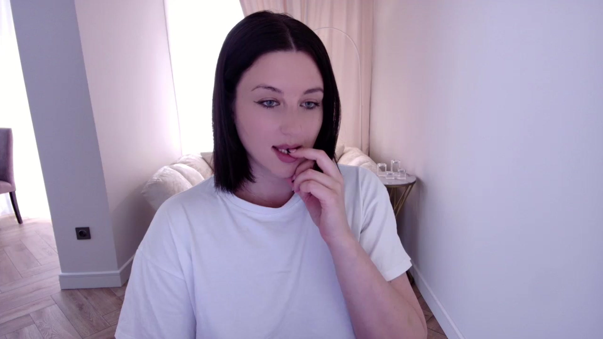 Gallery image thumbnail from Rockn_Grace's myfreecams stream on, 08/07/2024, 11:49 image 3 of 20