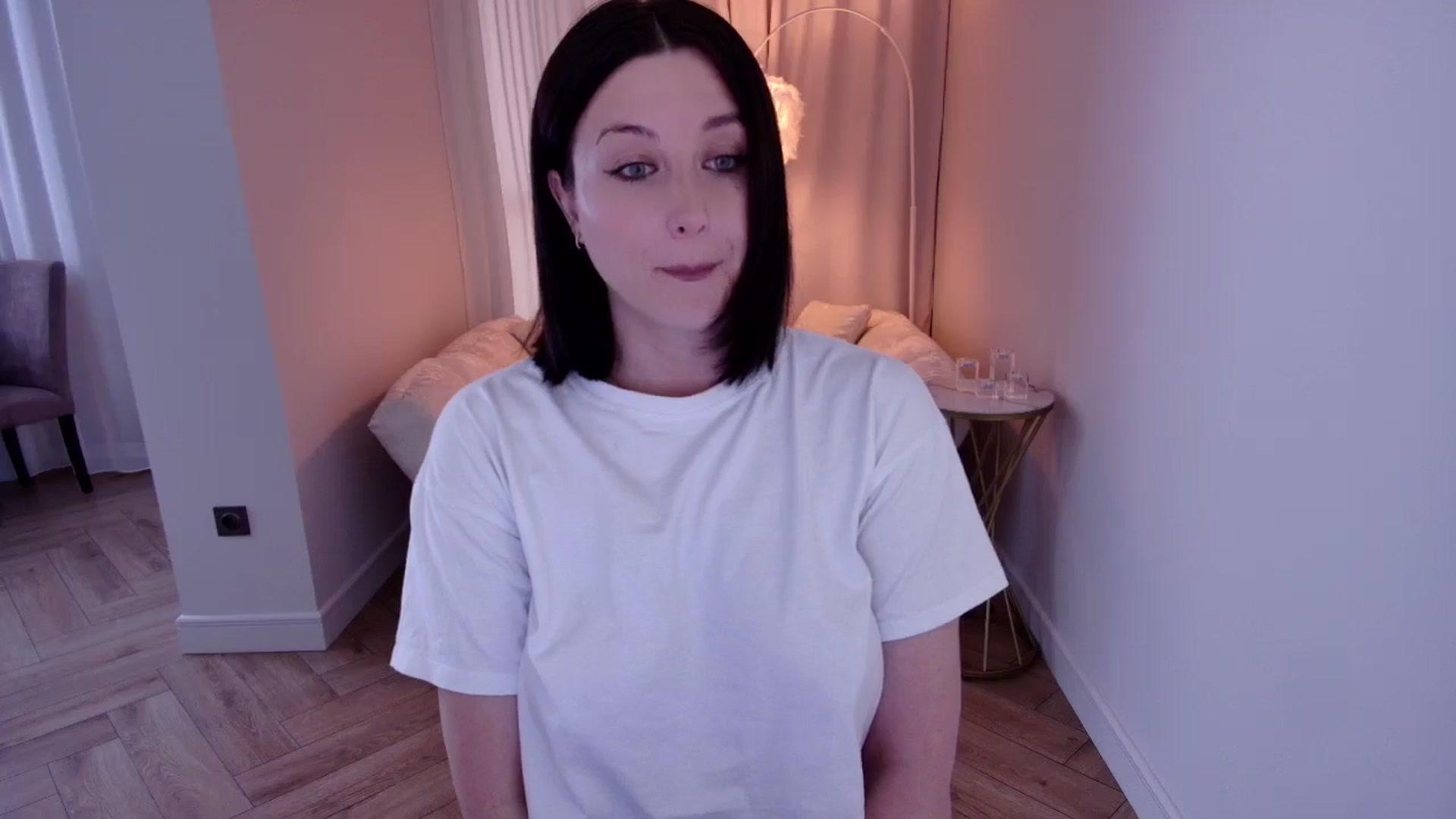 Gallery image thumbnail from Rockn_Grace's myfreecams stream on, 08/07/2024, 12:20 image 20 of 20