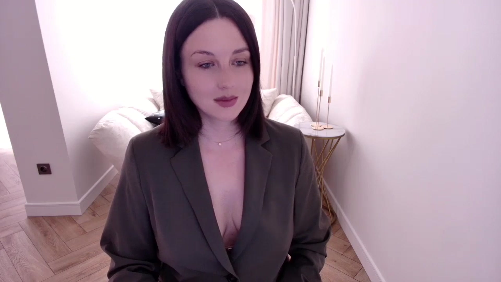 Gallery image thumbnail from Rockn_Grace's myfreecams stream on, 08/13/2024, 06:22 image 13 of 20
