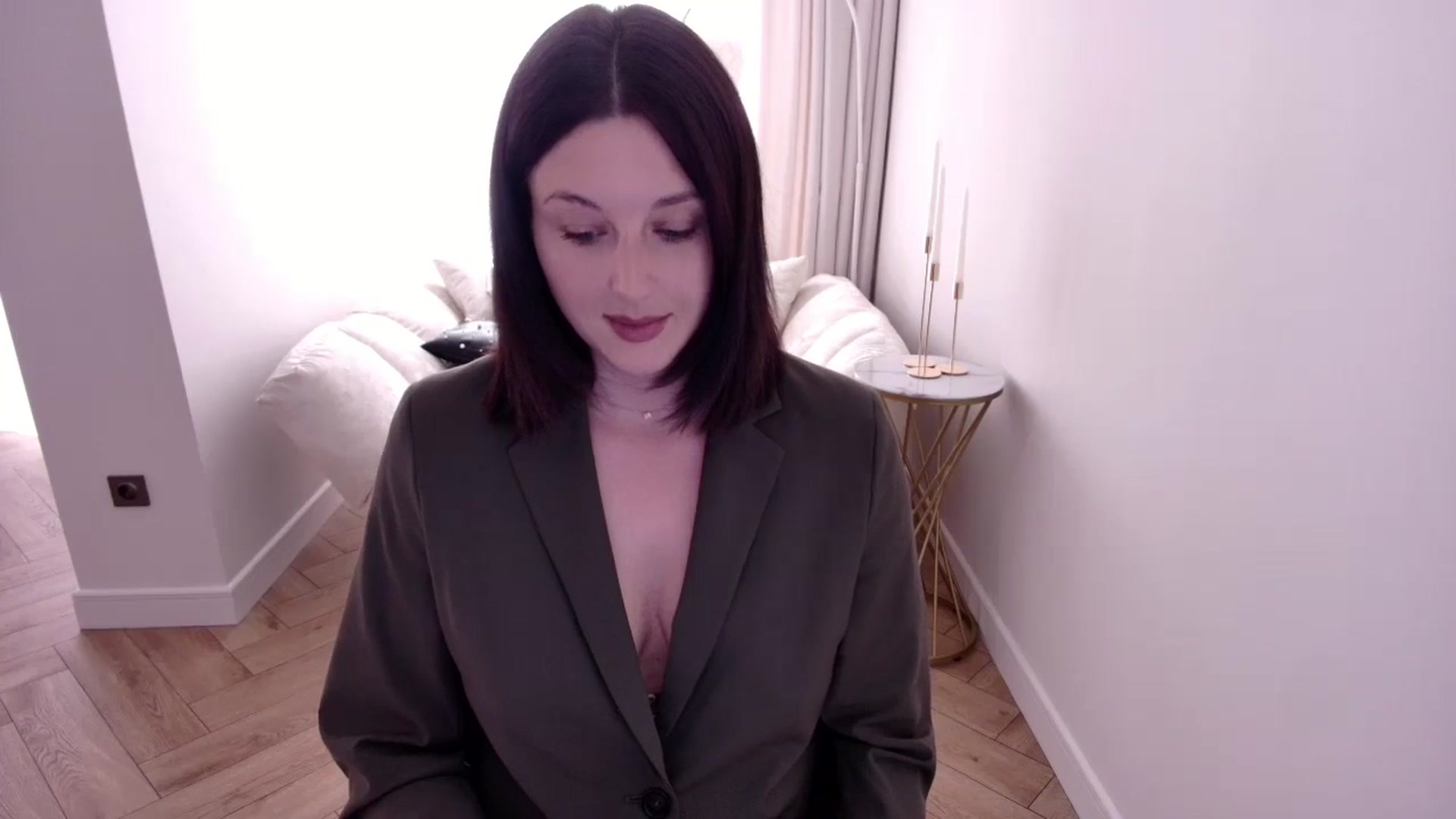 Gallery image thumbnail from Rockn_Grace's myfreecams stream on, 08/13/2024, 06:45 image 17 of 20