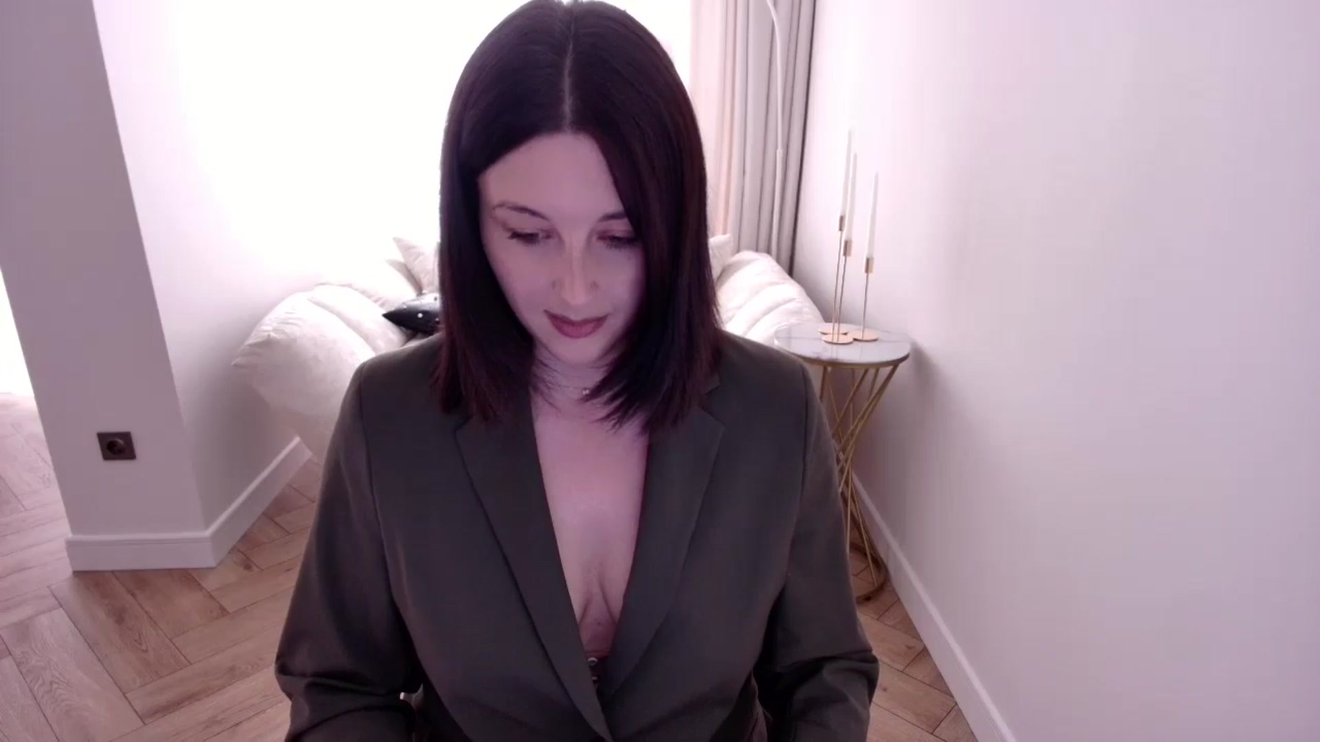 Gallery image thumbnail from Rockn_Grace's myfreecams stream on, 08/13/2024, 06:45 image 19 of 20