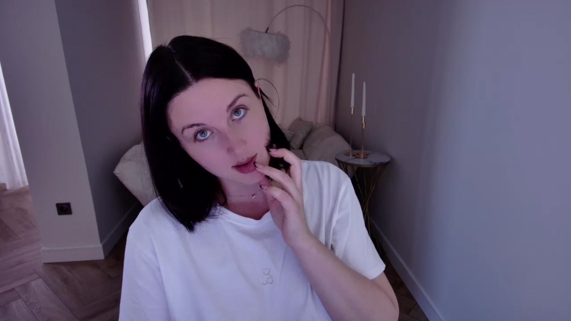 Gallery image thumbnail from Rockn_Grace's myfreecams stream on, 08/14/2024, 11:25 image 13 of 20