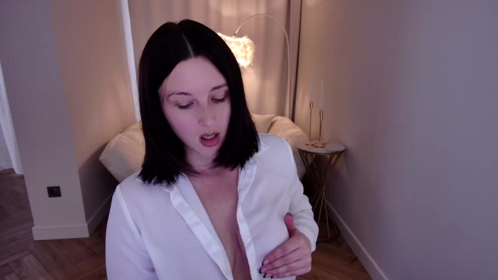 Gallery image thumbnail from Rockn_Grace's myfreecams stream on, 08/14/2024, 12:45 image 16 of 20