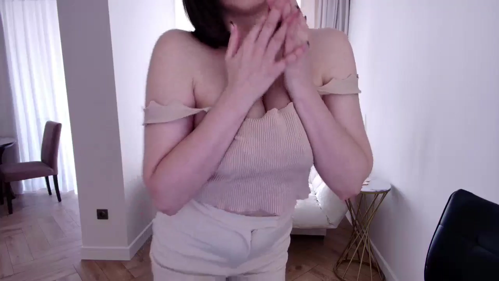 Gallery image thumbnail from Rockn_Grace's myfreecams stream on, 08/15/2024, 07:13 image 2 of 20