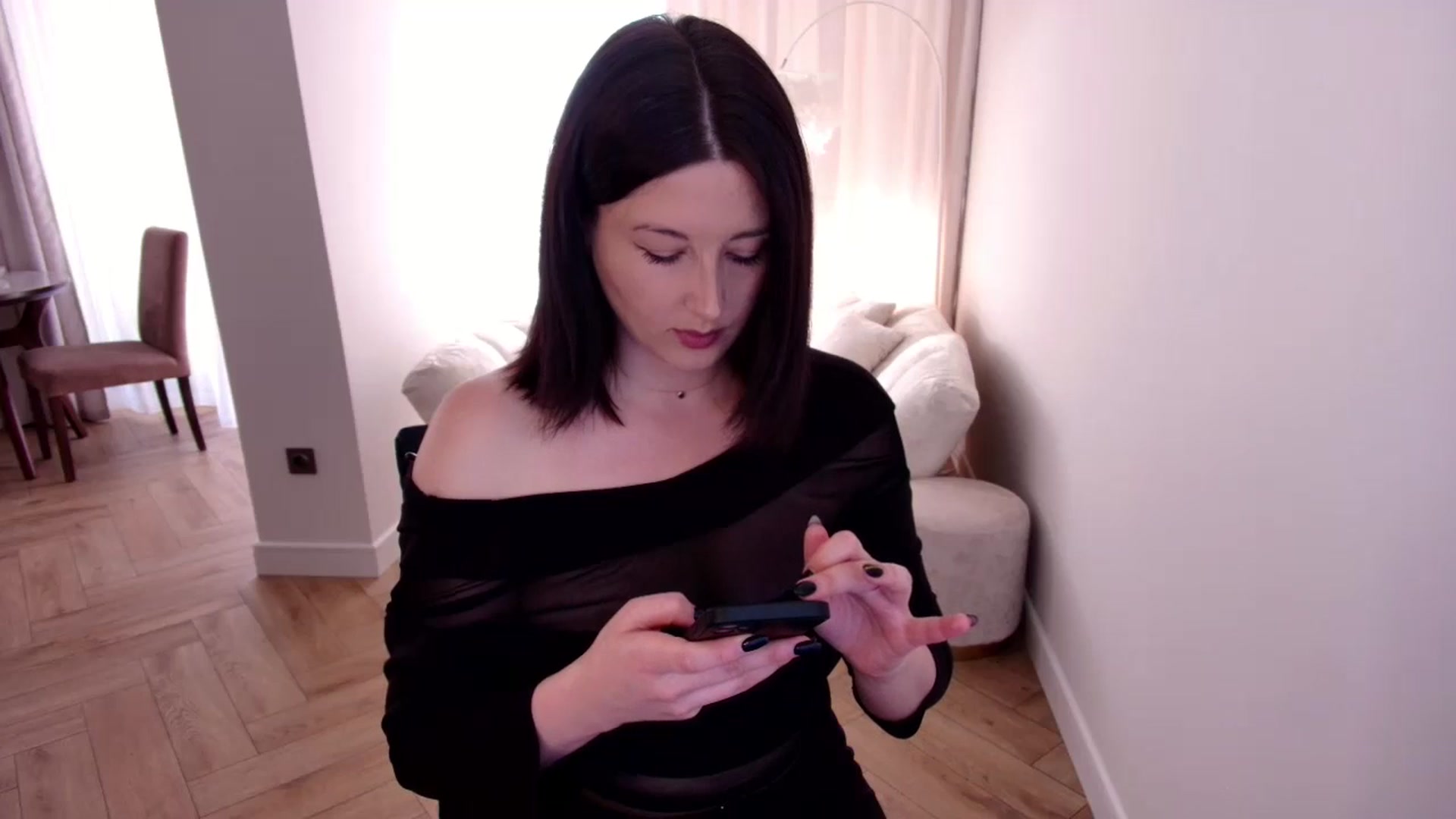 Gallery image thumbnail from Rockn_Grace's myfreecams stream on, 09/18/2024, 07:12 image 11 of 20