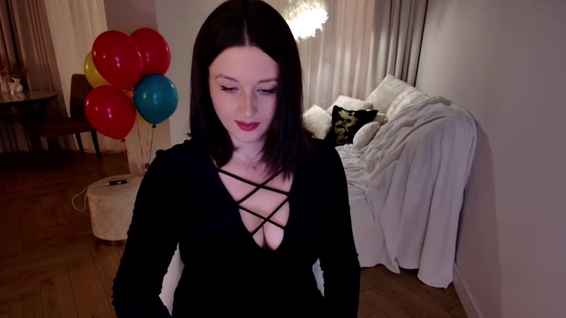 Gallery image thumbnail from Rockn_Grace's myfreecams stream on, 10/27/2024, 16:04 image 7 of 20
