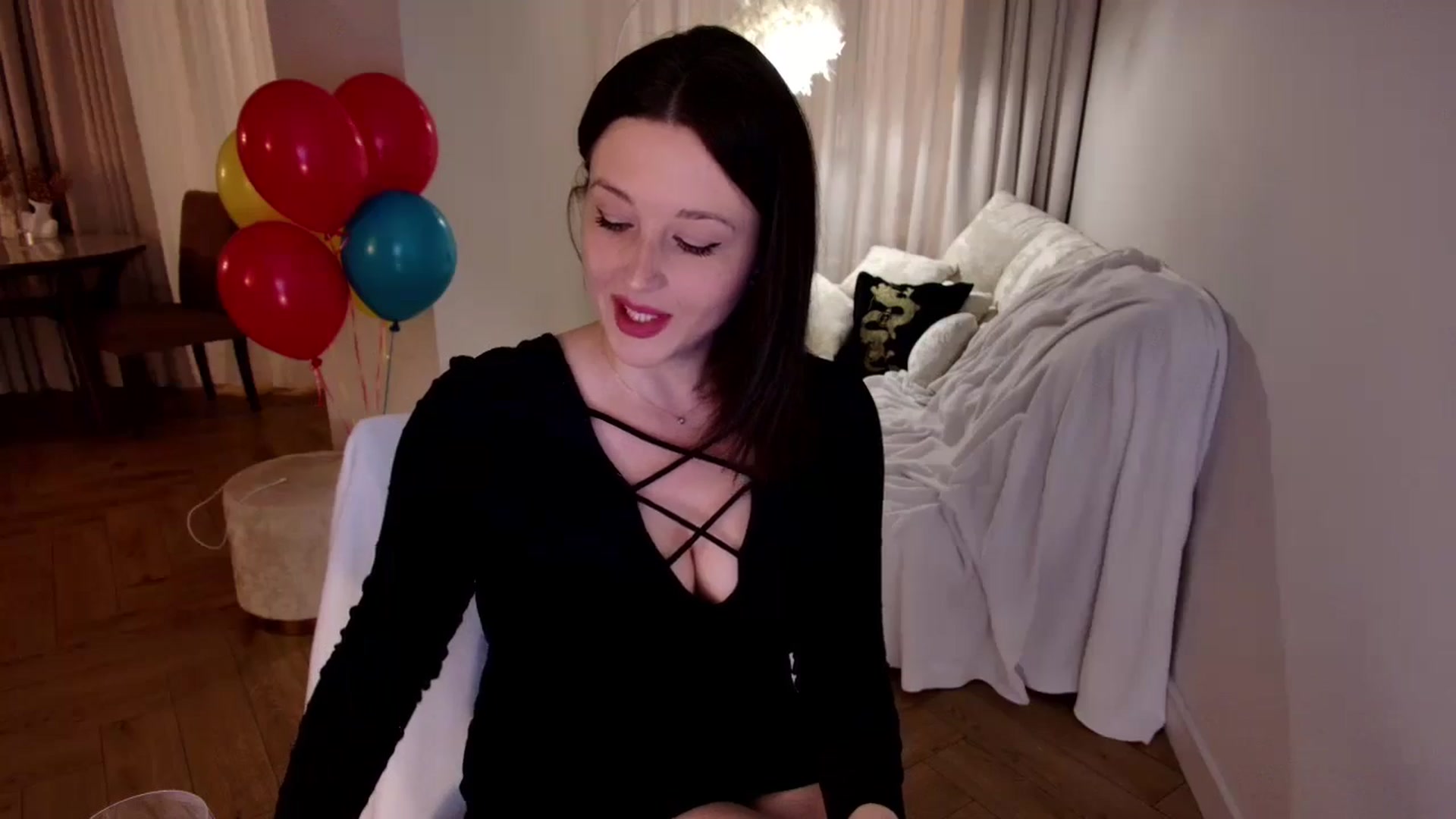 Gallery image thumbnail from Rockn_Grace's myfreecams stream on, 10/27/2024, 16:04 image 10 of 20