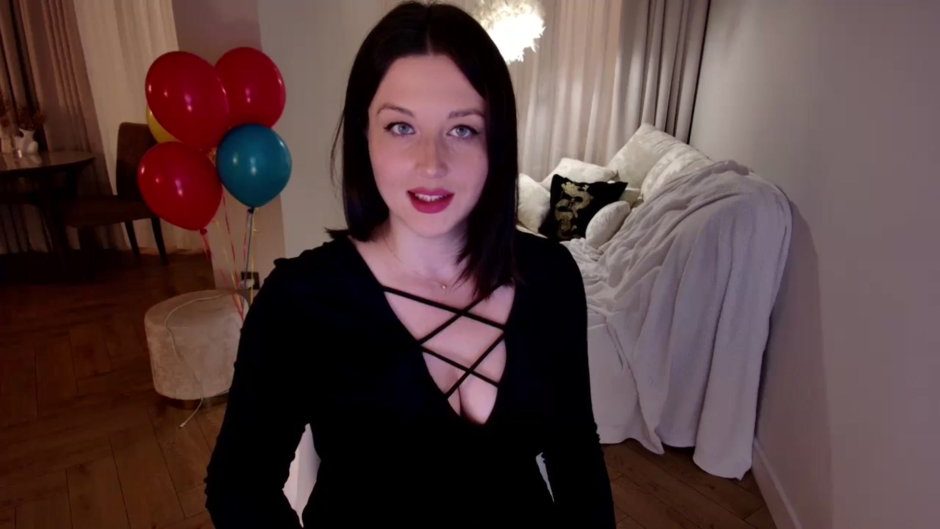 Gallery image thumbnail from Rockn_Grace's myfreecams stream on, 10/27/2024, 16:04 image 15 of 20