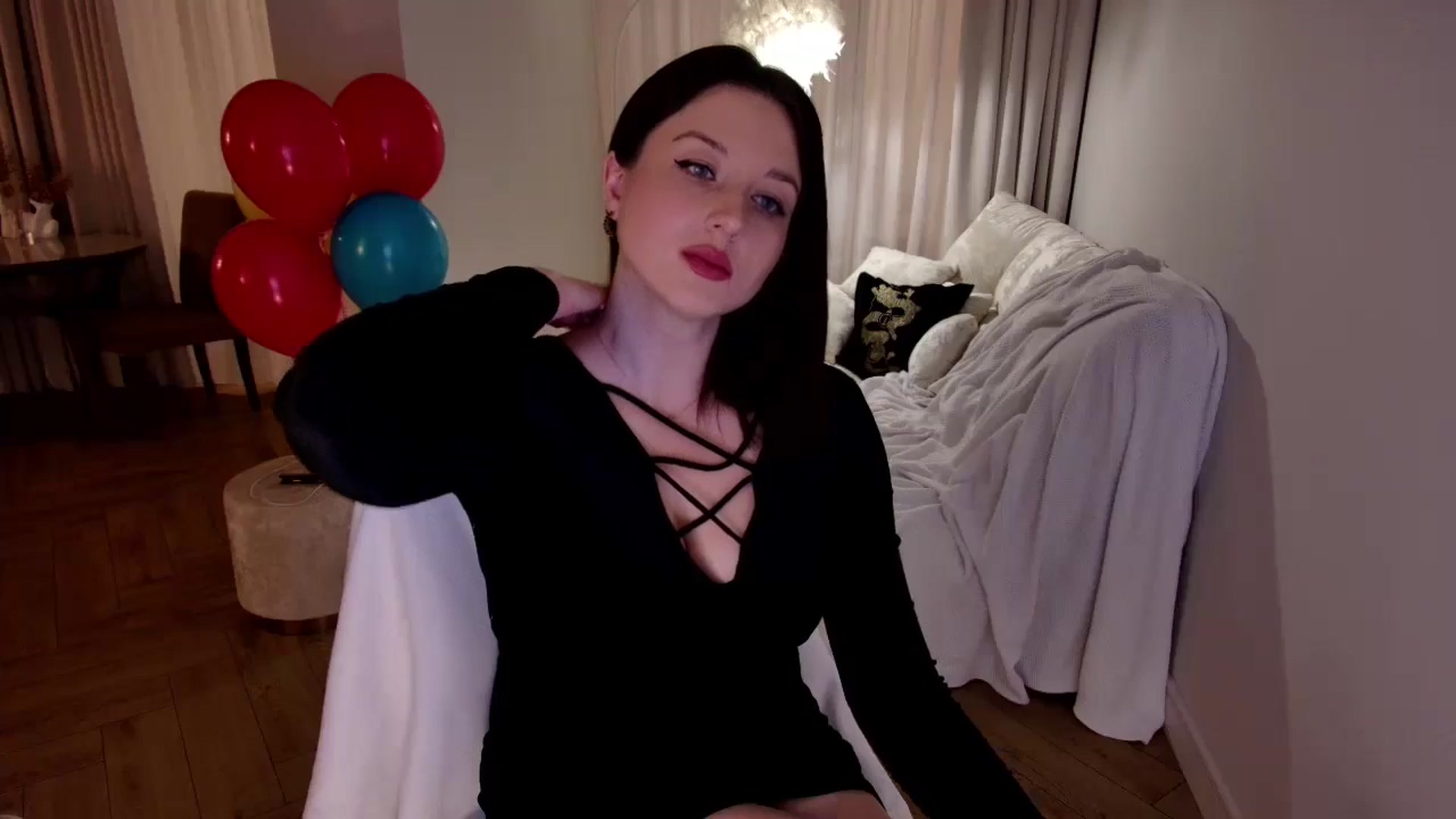 Gallery image thumbnail from Rockn_Grace's myfreecams stream on, 10/27/2024, 16:04 image 12 of 20