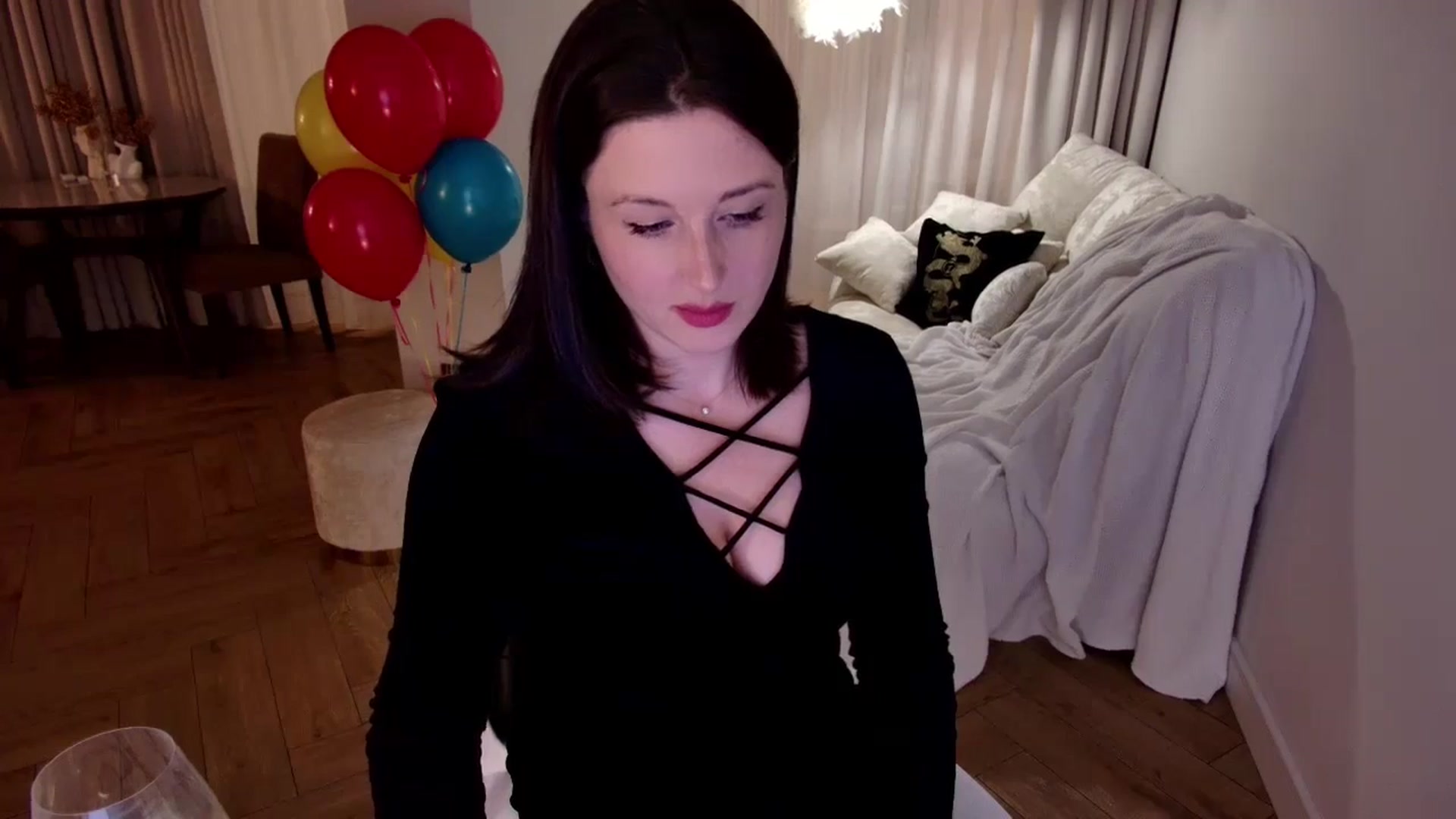 Gallery image thumbnail from Rockn_Grace's myfreecams stream on, 10/27/2024, 17:23 image 13 of 20
