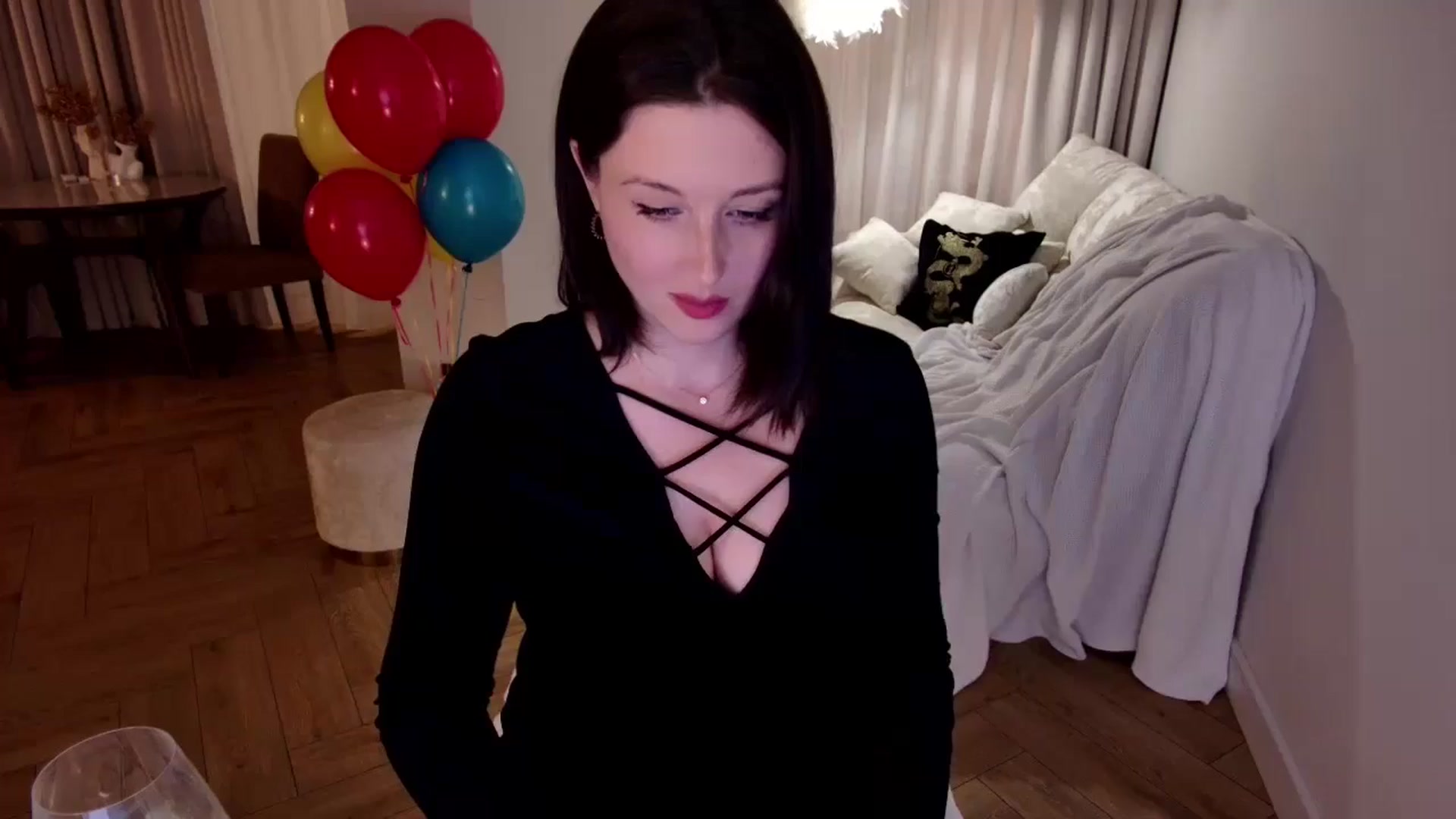 Gallery image thumbnail from Rockn_Grace's myfreecams stream on, 10/27/2024, 17:23 image 11 of 20