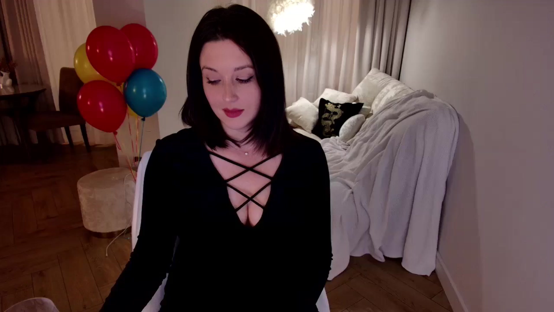 Gallery image thumbnail from Rockn_Grace's myfreecams stream on, 10/27/2024, 17:23 image 1 of 20