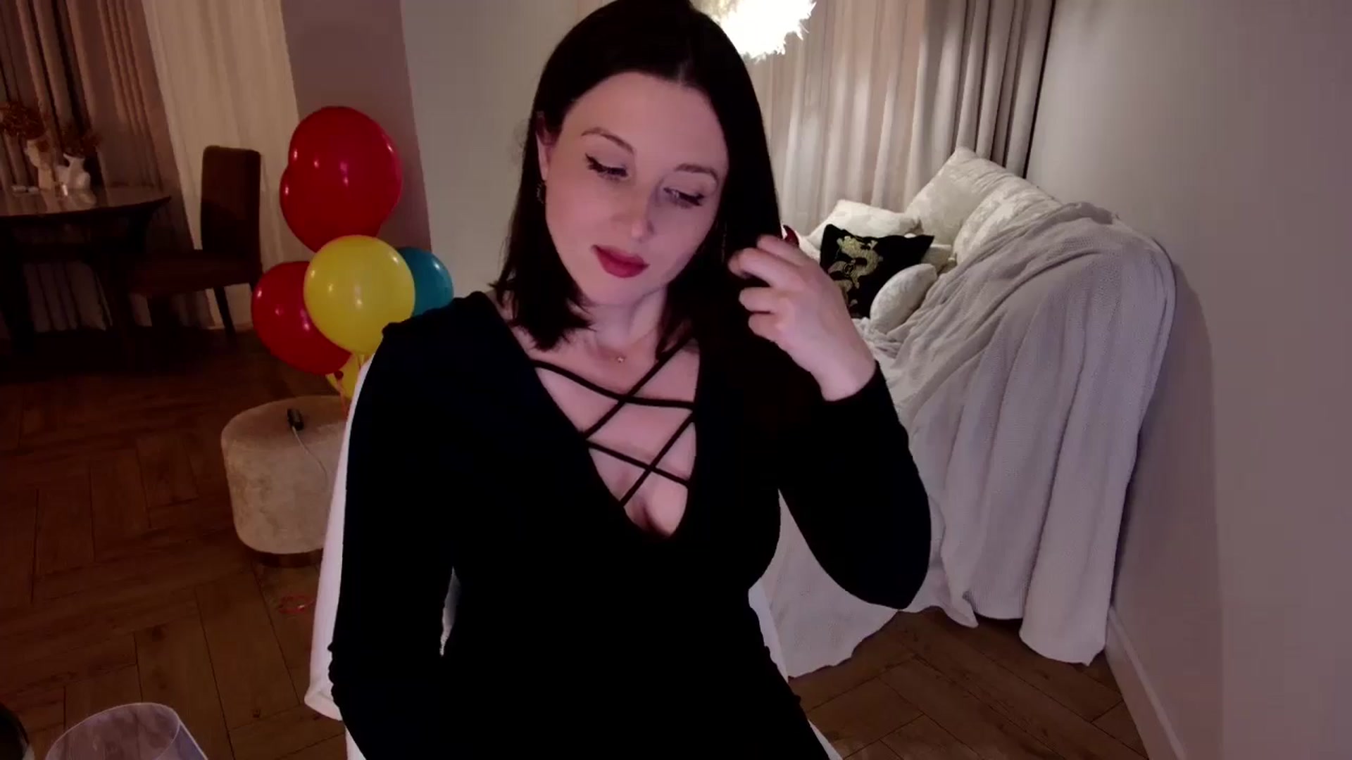 Gallery image thumbnail from Rockn_Grace's myfreecams stream on, 10/27/2024, 17:45 image 13 of 20