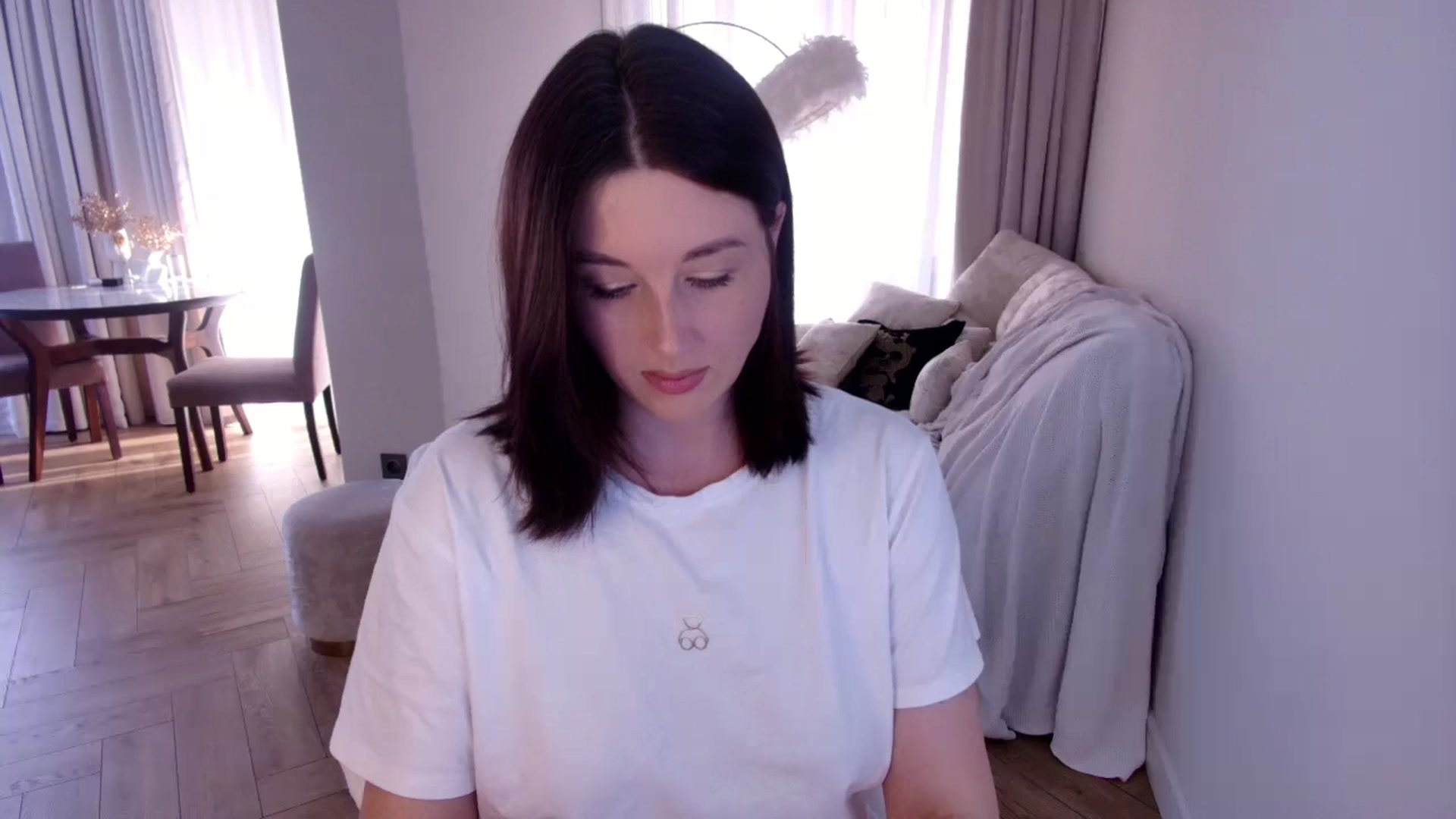 Gallery image thumbnail from Rockn_Grace's myfreecams stream on, 10/30/2024, 10:05 image 18 of 20