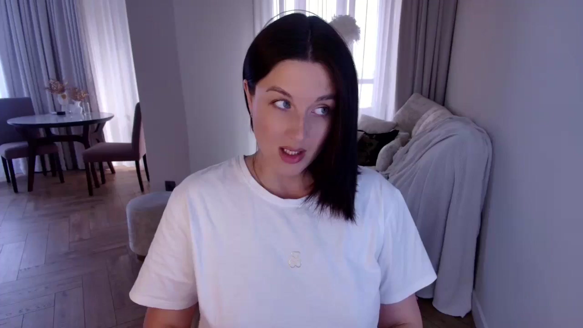 Gallery image thumbnail from Rockn_Grace's myfreecams stream on, 10/30/2024, 11:11 image 14 of 20