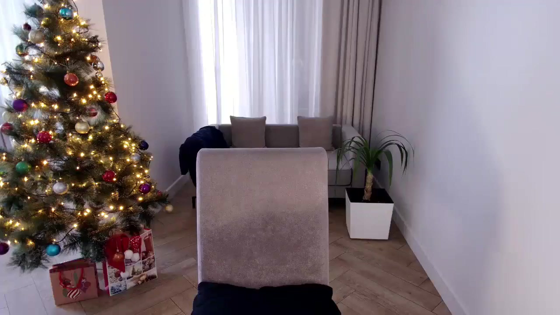 Gallery image thumbnail from Rockn_Grace's myfreecams stream on, 12/26/2024, 08:01 image 19 of 20