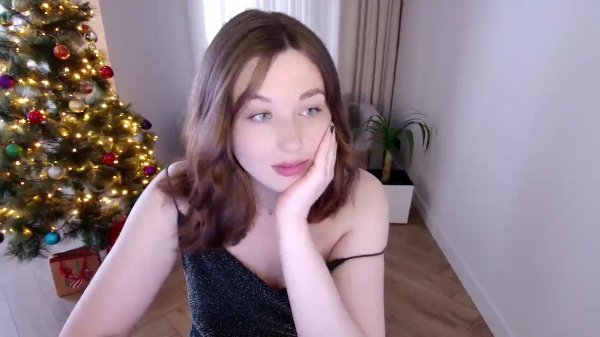 Gallery image thumbnail from Rockn_Grace's myfreecams stream on, 12/26/2024, 08:36 image 7 of 20