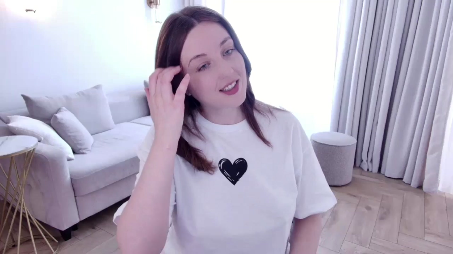 Gallery image thumbnail from Rockn_Grace's myfreecams stream on, 04/25/2025, 08:19 image 10 of 20