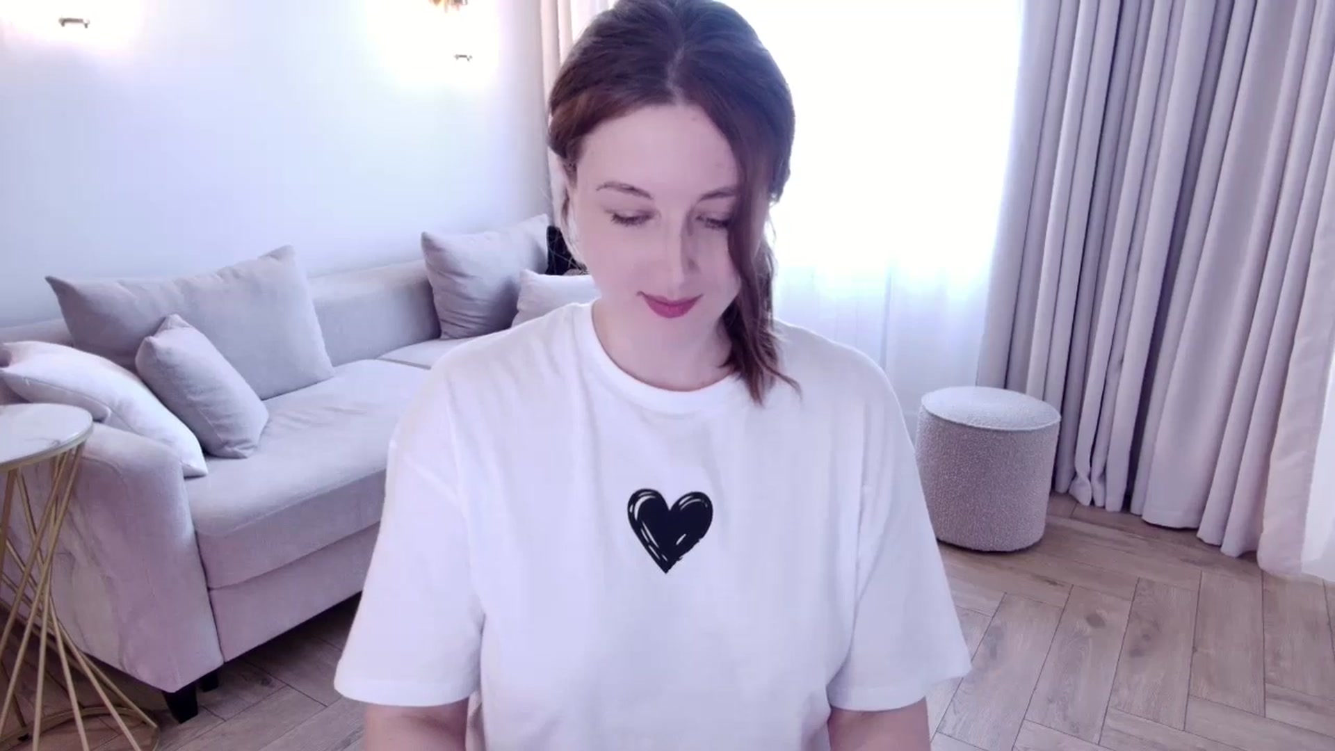 Gallery image thumbnail from Rockn_Grace's myfreecams stream on, 04/25/2025, 10:03 image 13 of 20